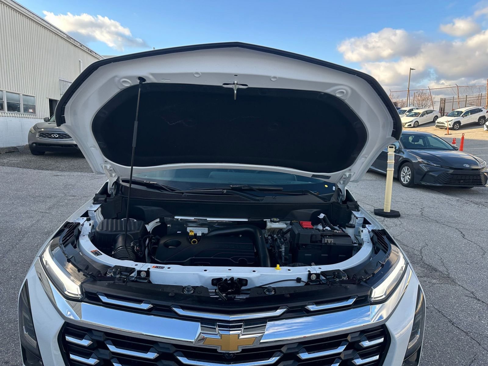 Thumbnail: 2025 Chevrolet Equinox - 31