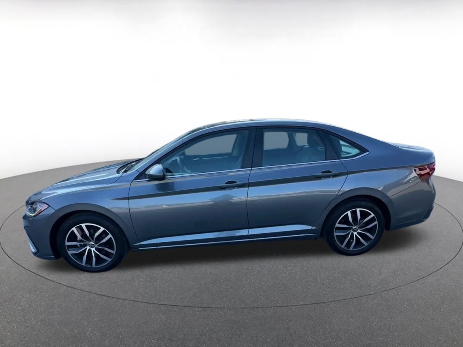 Thumbnail: 2025 Volkswagen Jetta - 9