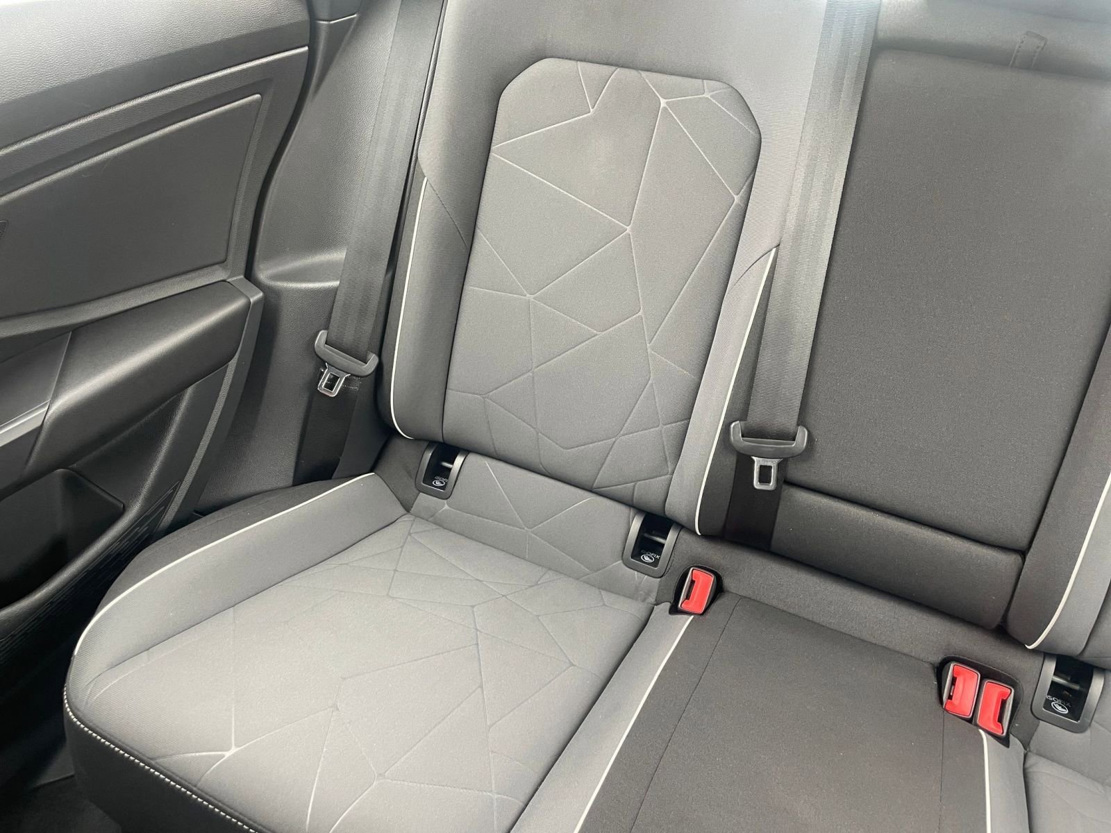 Thumbnail: 2025 Volkswagen Jetta - 34