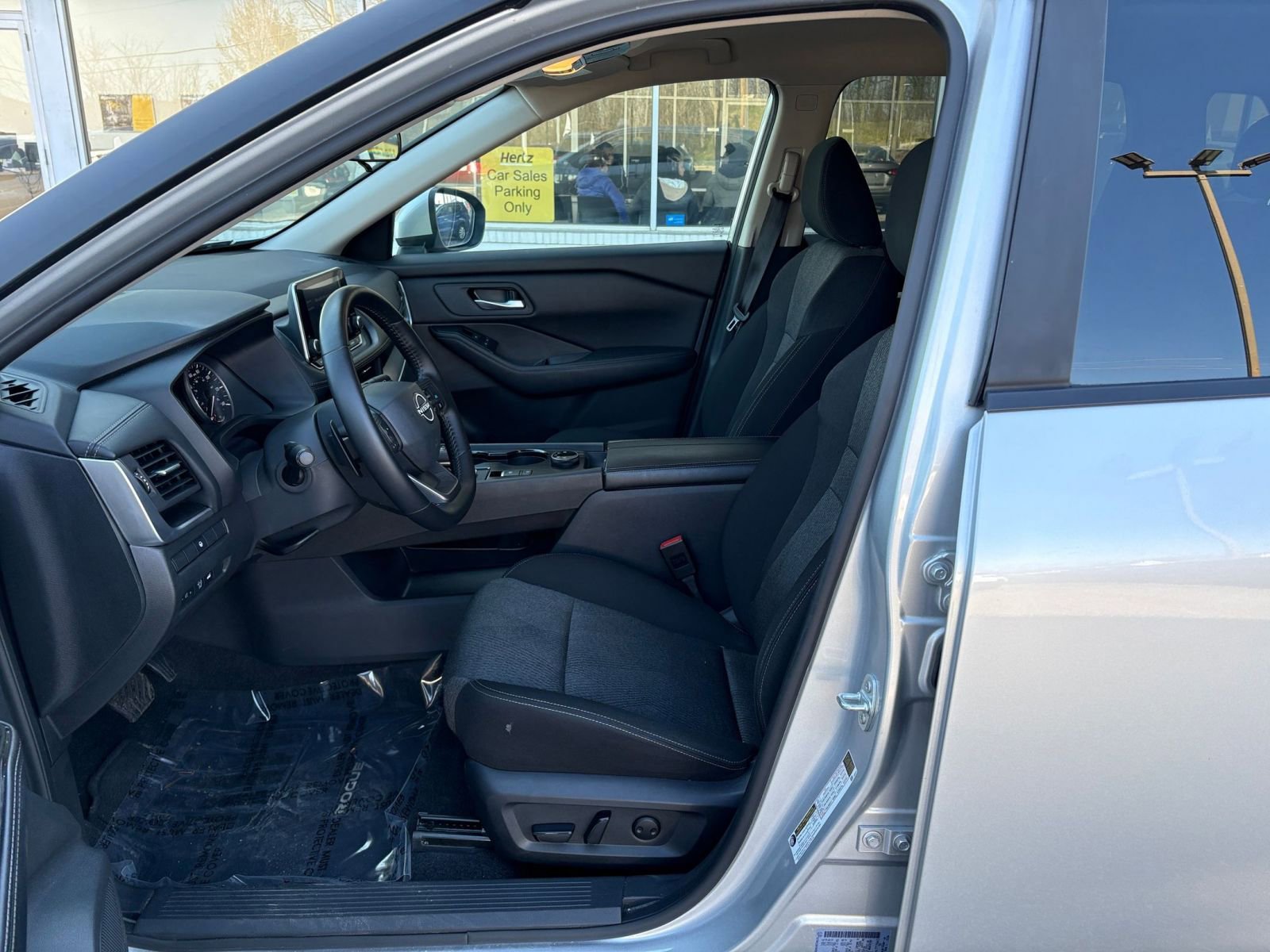 Thumbnail: 2025 Nissan Rogue - 29