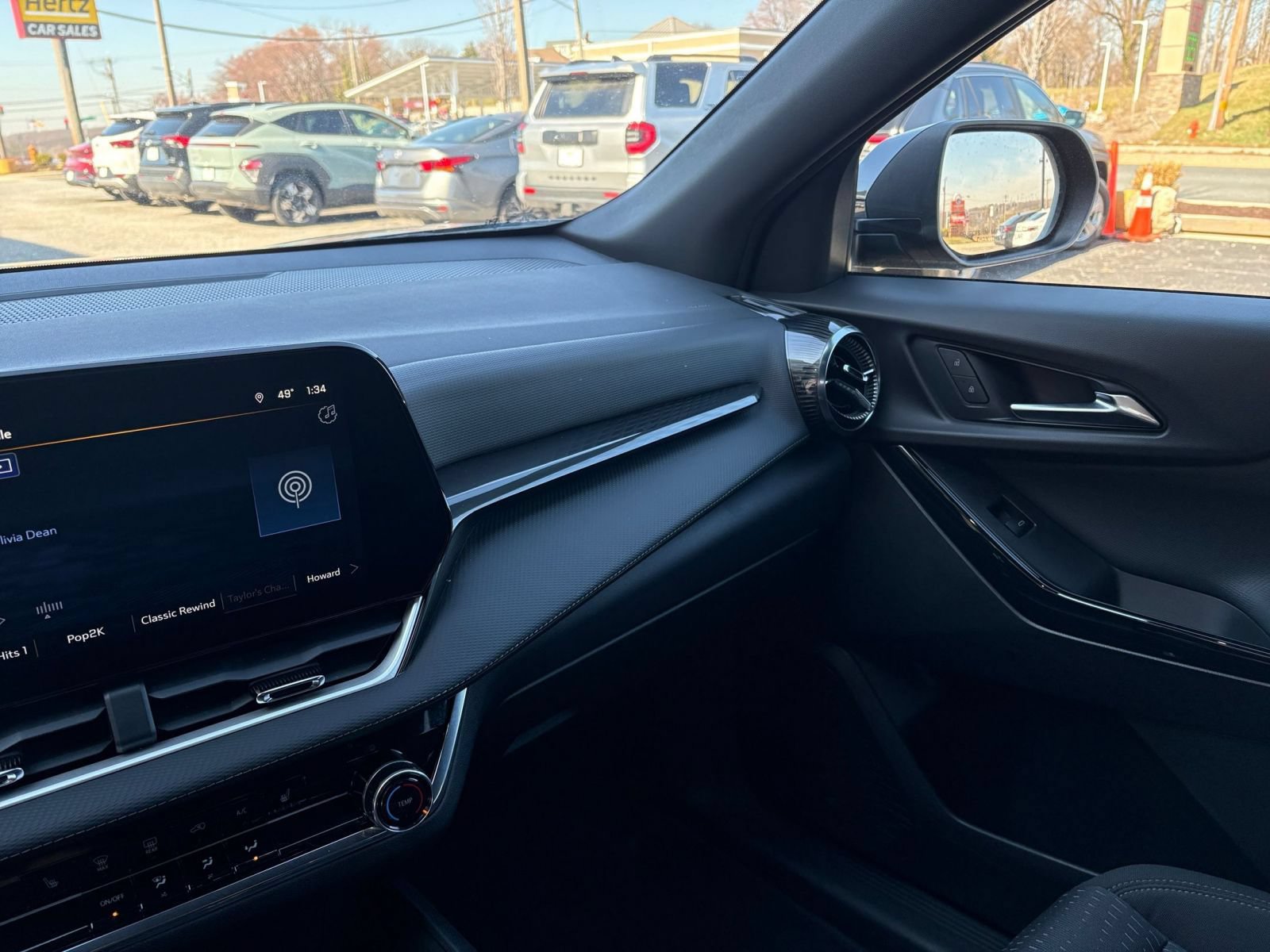 Thumbnail: 2025 Chevrolet Equinox - 25