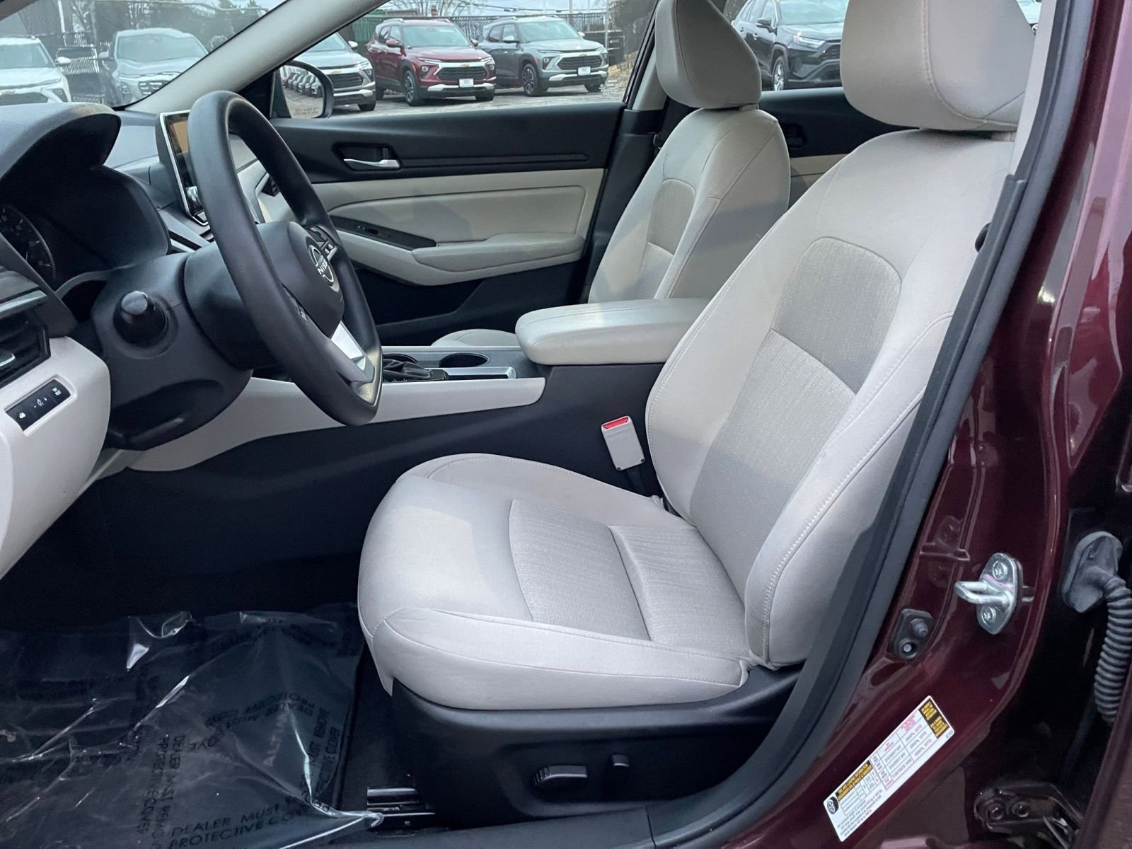 Thumbnail: 2025 Nissan Altima - 25