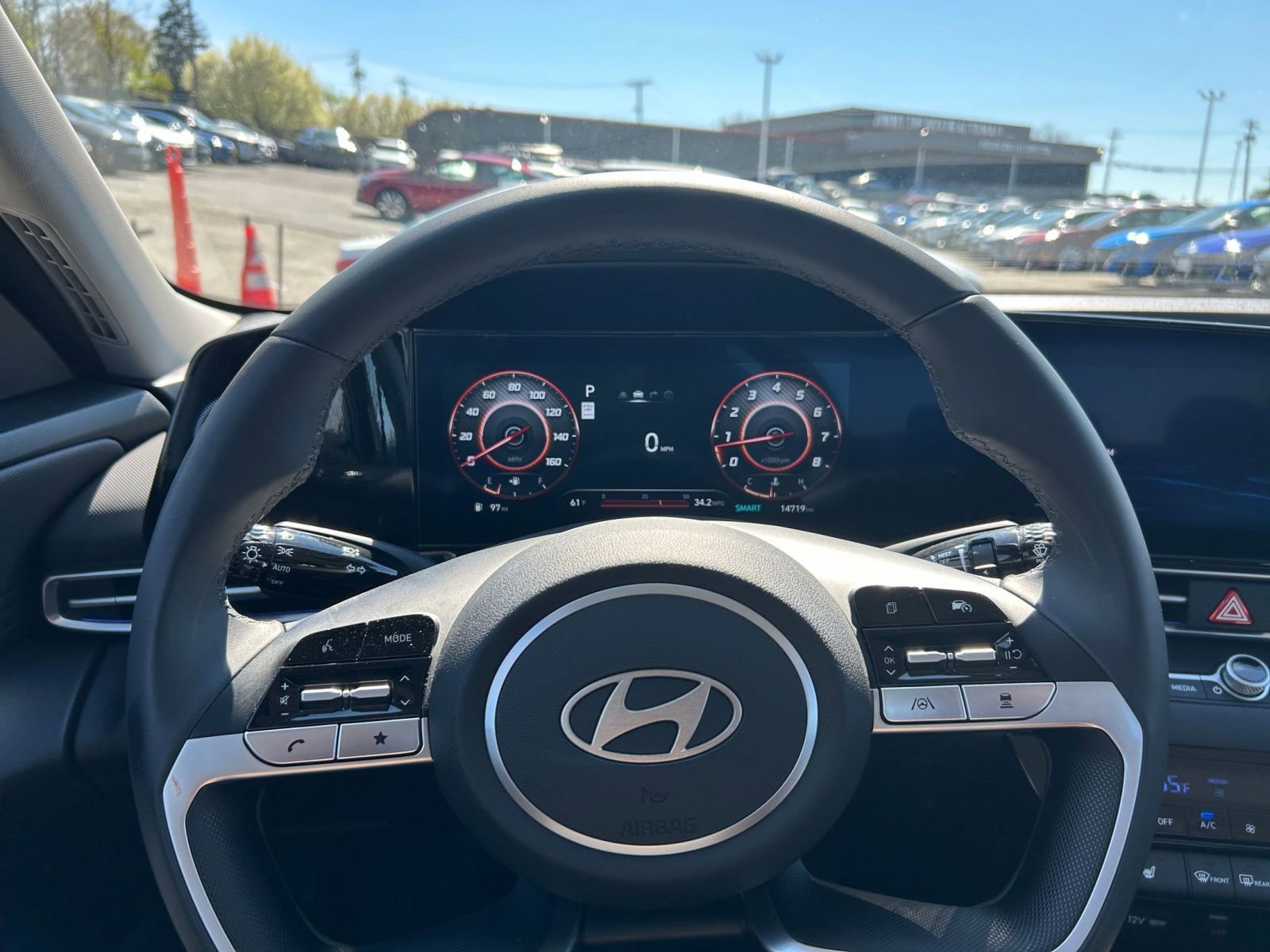 Thumbnail: 2025 Hyundai Elantra - 29