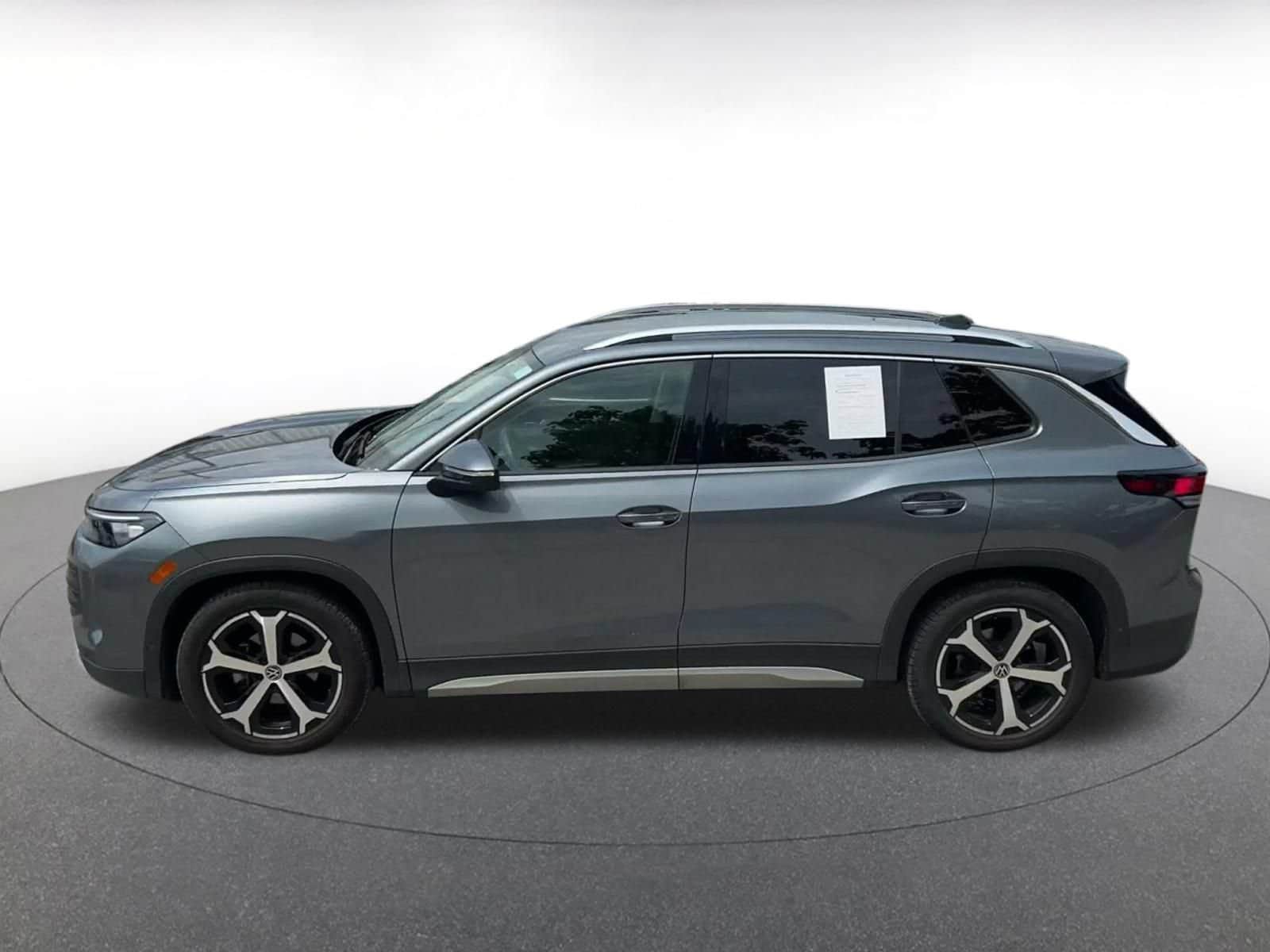Thumbnail: 2026 Volkswagen Tiguan - 8