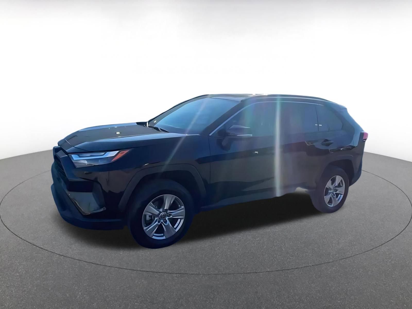 Thumbnail: 2025 Toyota RAV4 - 8