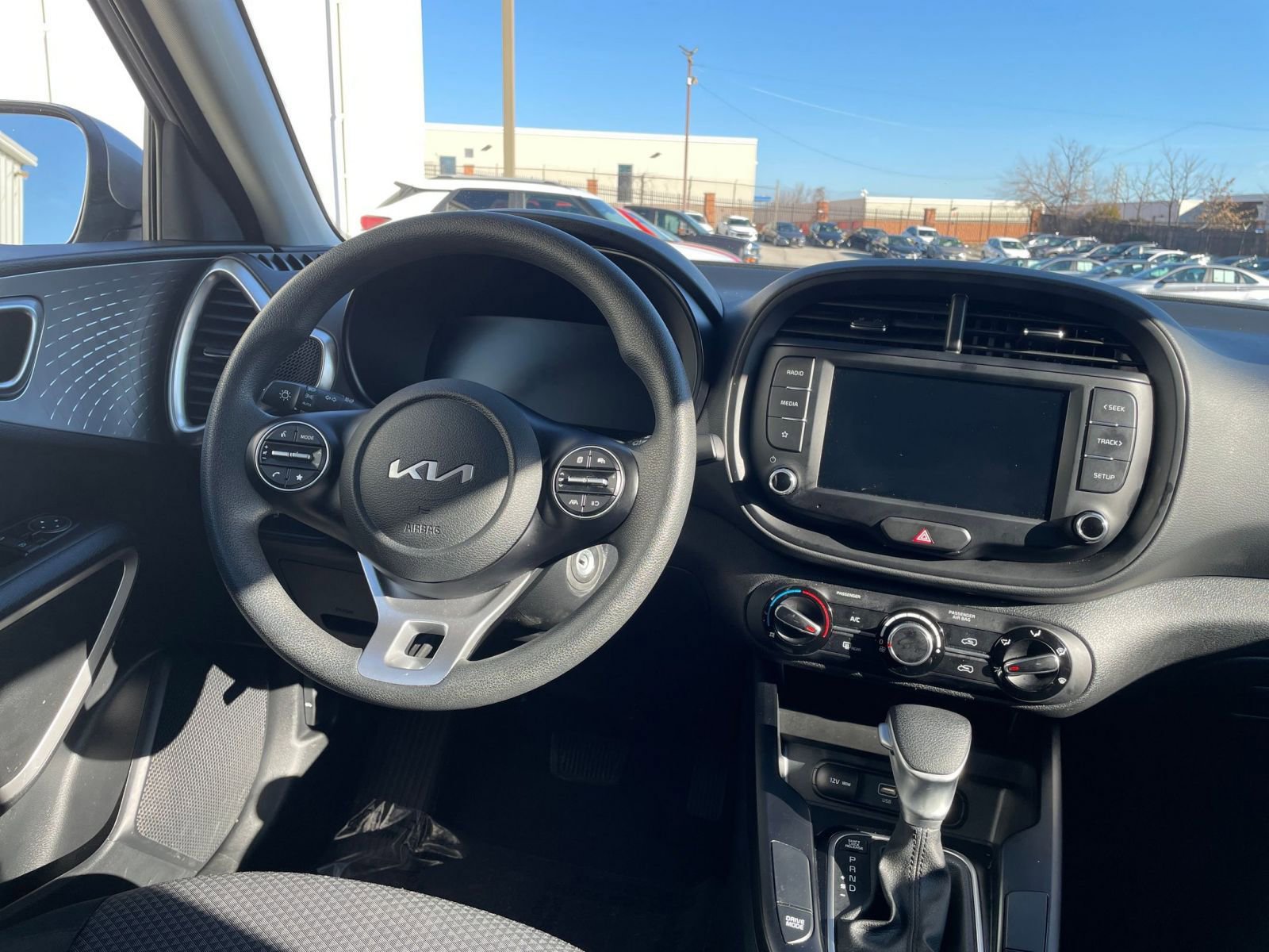 Thumbnail: 2025 Kia Soul - 32