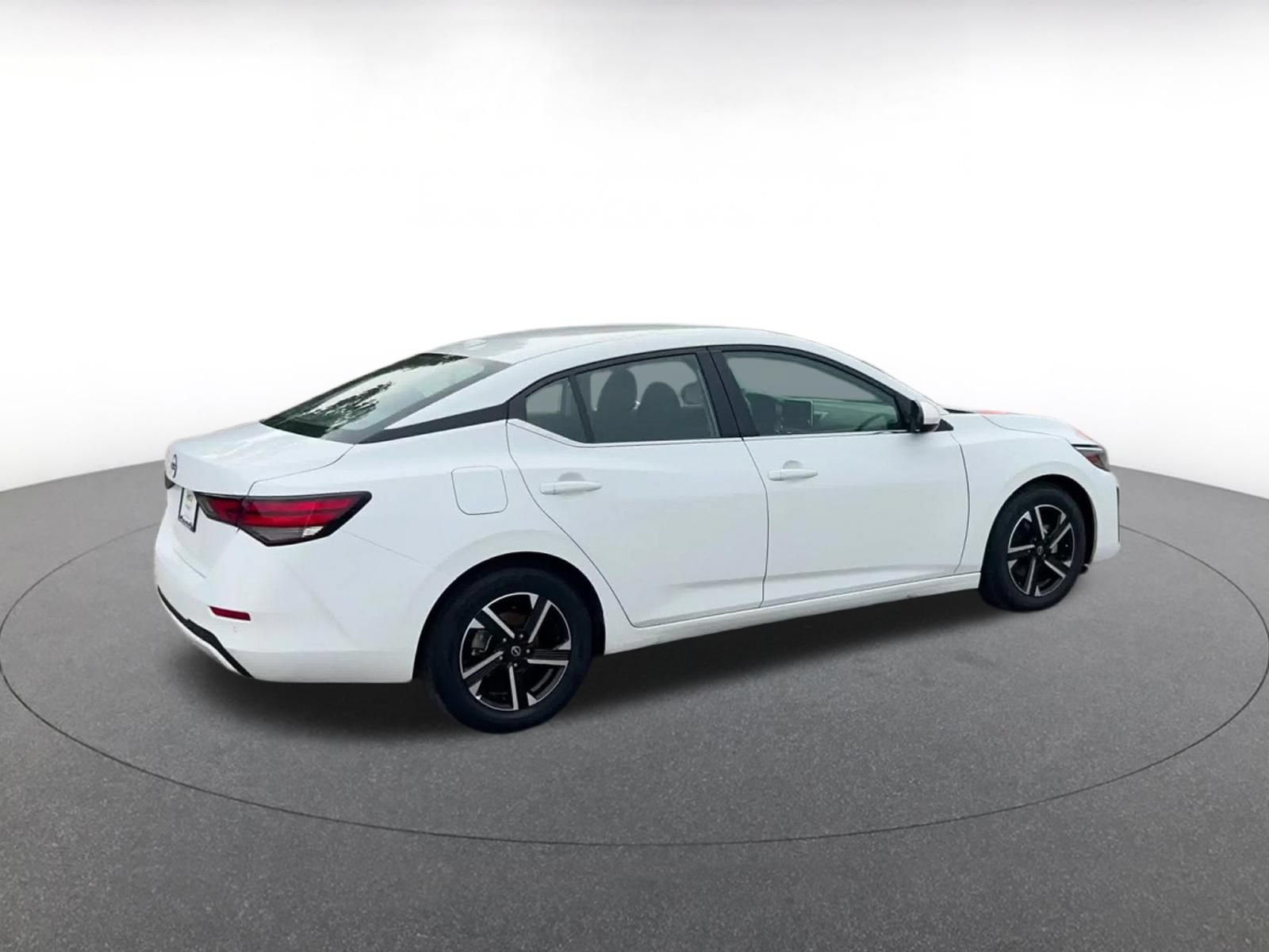 Thumbnail: 2025 Nissan Sentra - 11