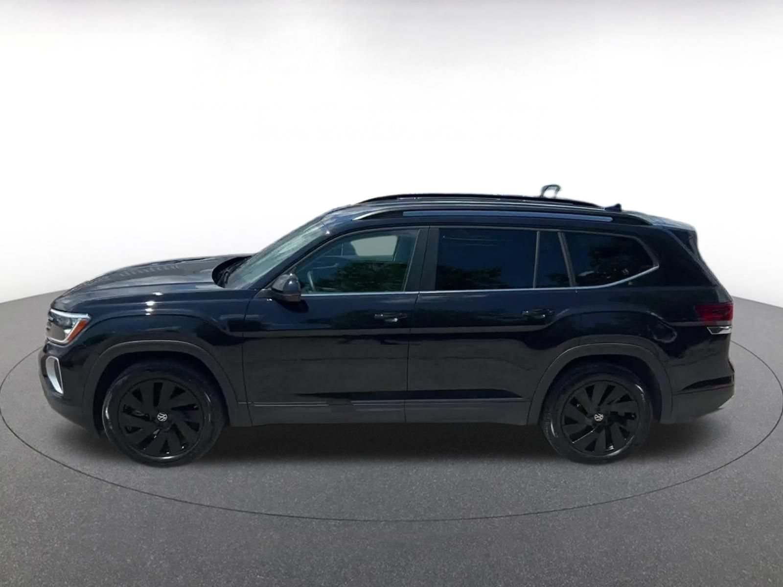 Thumbnail: 2026 Volkswagen Atlas - 8