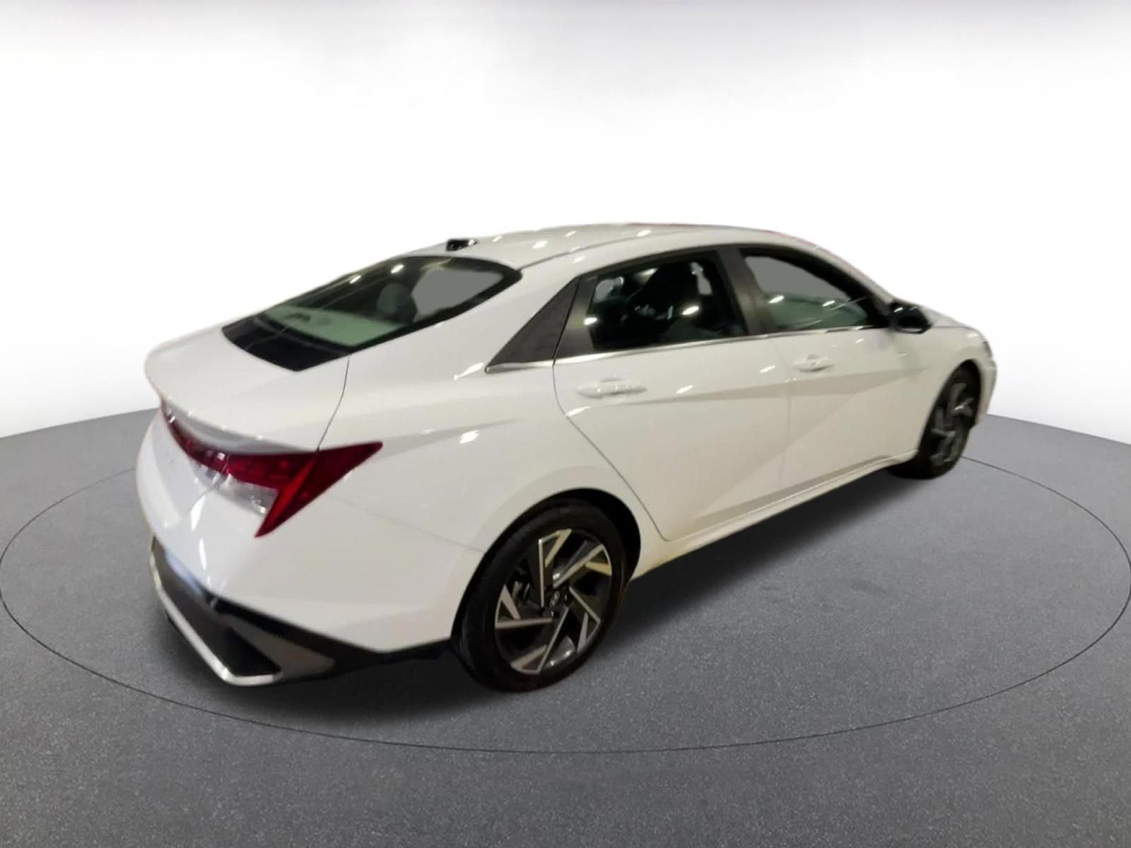 Thumbnail: 2025 Hyundai Elantra - 14