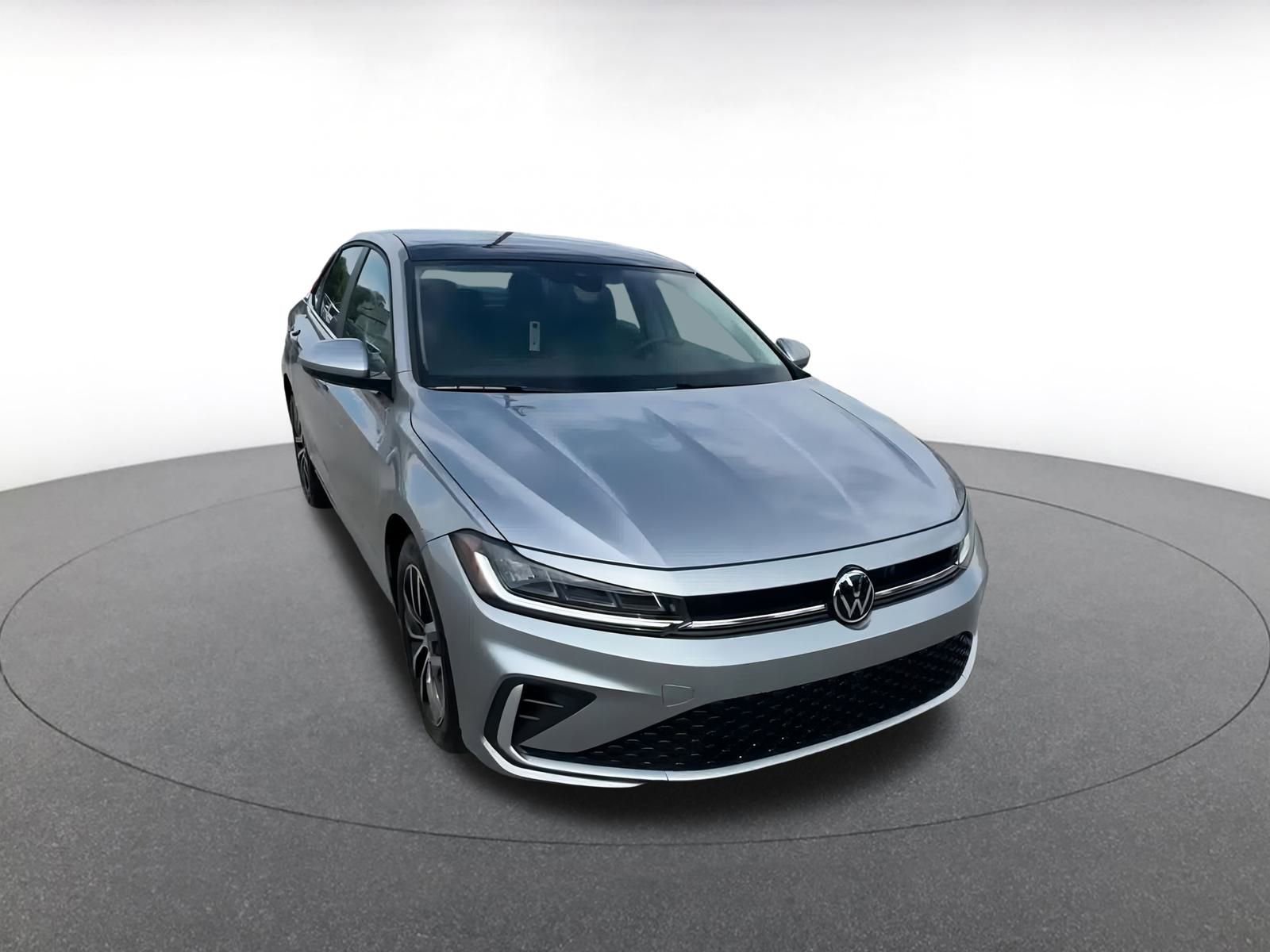 Thumbnail: 2025 Volkswagen Jetta - 3