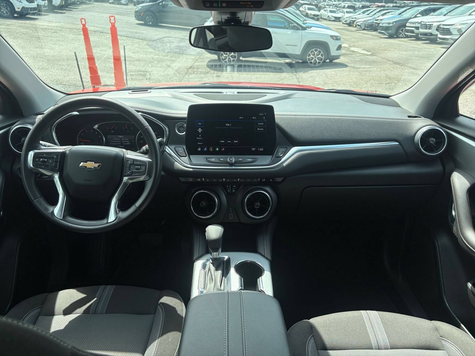 Thumbnail: 2026 Chevrolet Blazer - 27