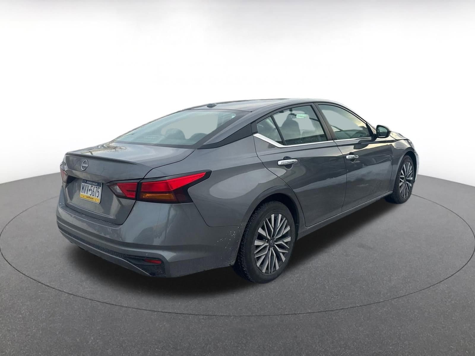 Thumbnail: 2025 Nissan Altima - 5