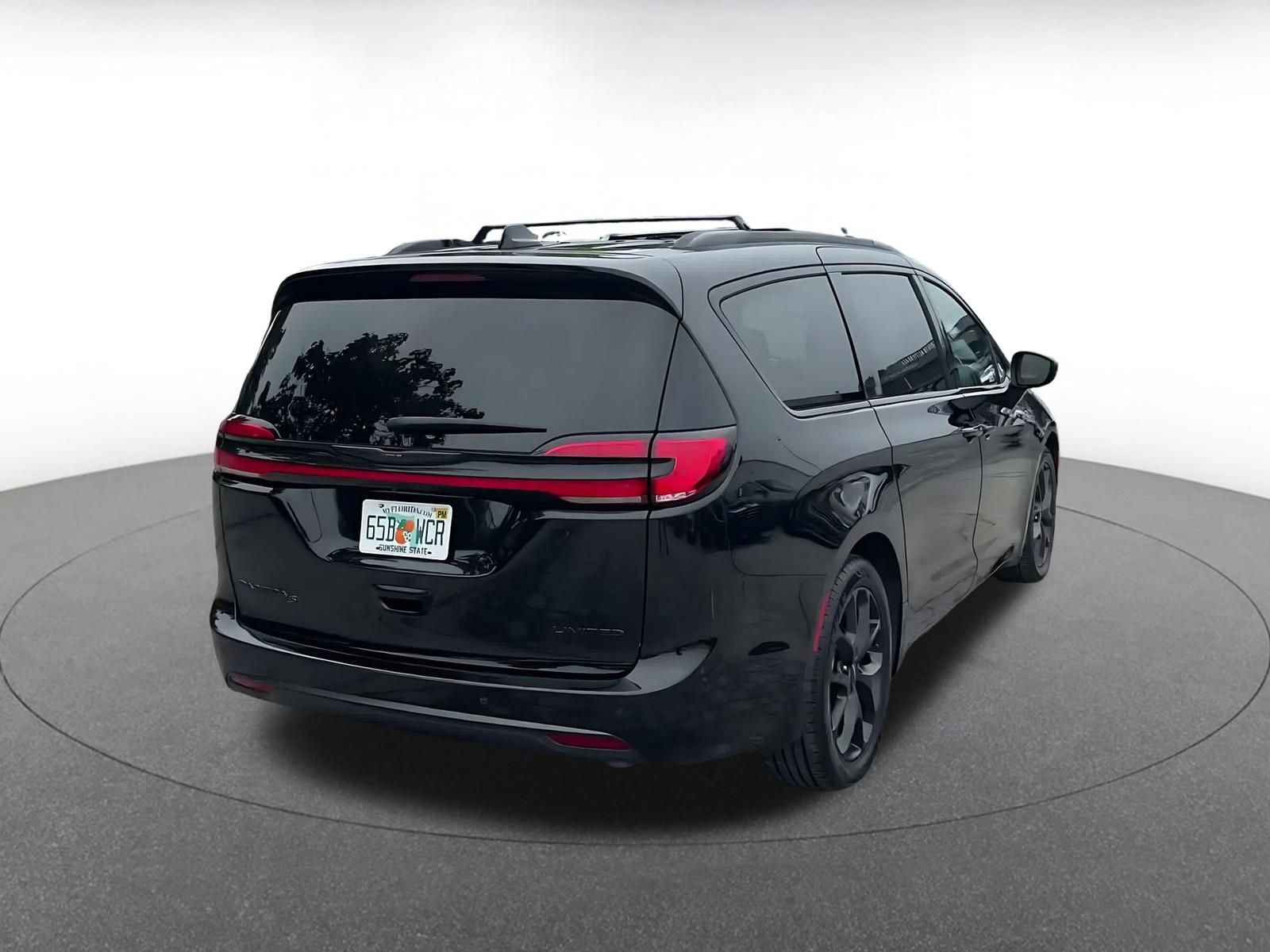 Thumbnail: 2025 Chrysler Pacifica - 11