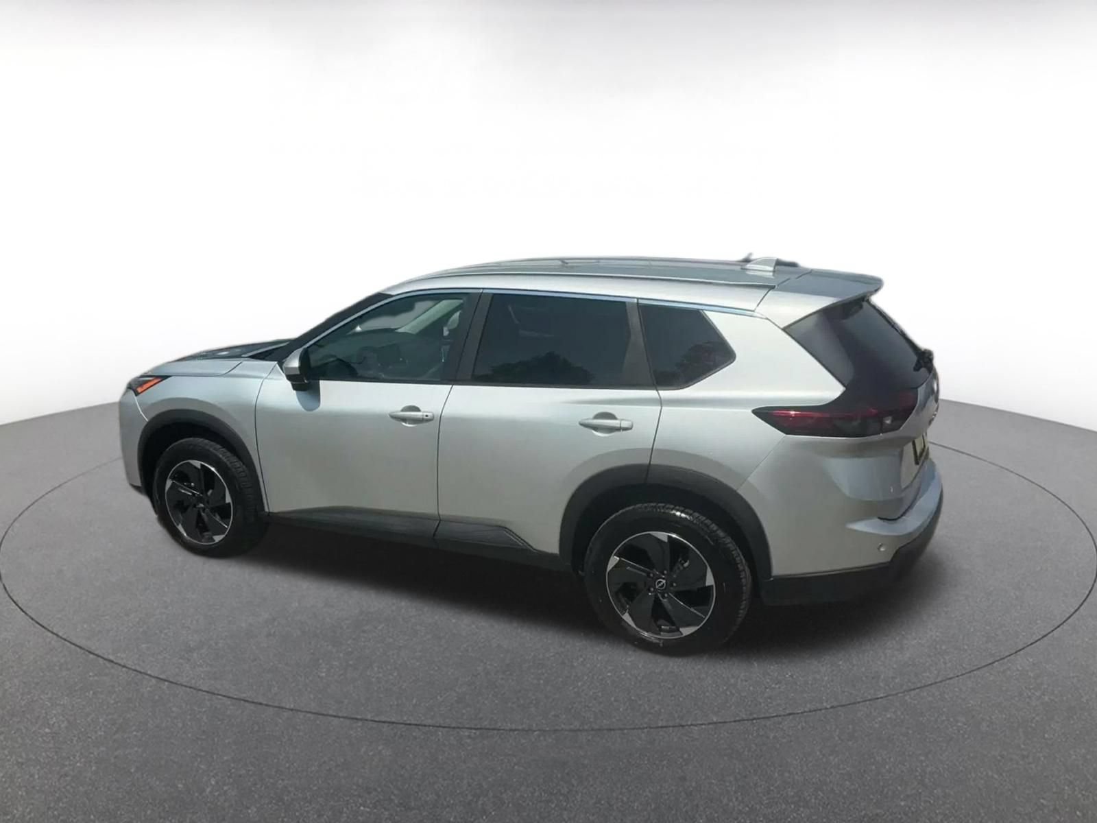 Thumbnail: 2025 Nissan Rogue - 10