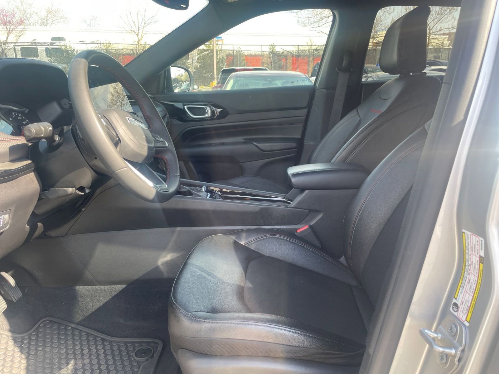 Thumbnail: 2025 Jeep Compass - 25