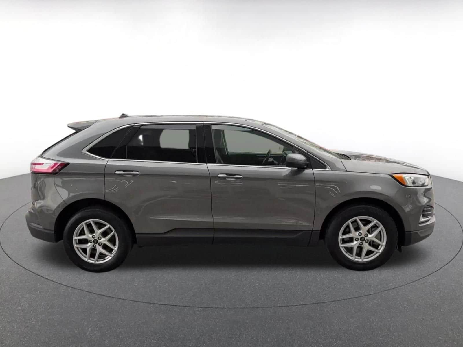 Thumbnail: 2024 Ford Edge - 16