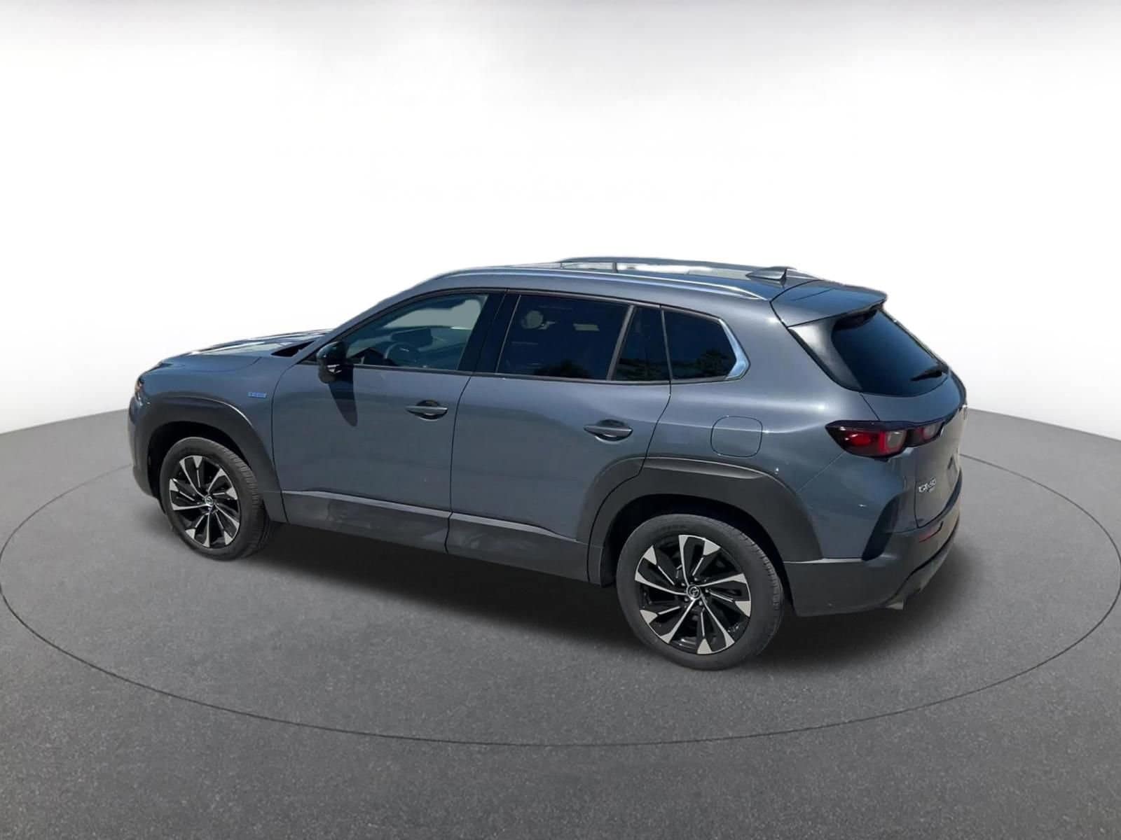 Thumbnail: 2025 Mazda CX-50 - 10