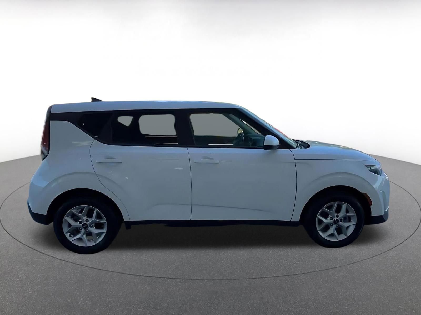 Thumbnail: 2025 Kia Soul - 16