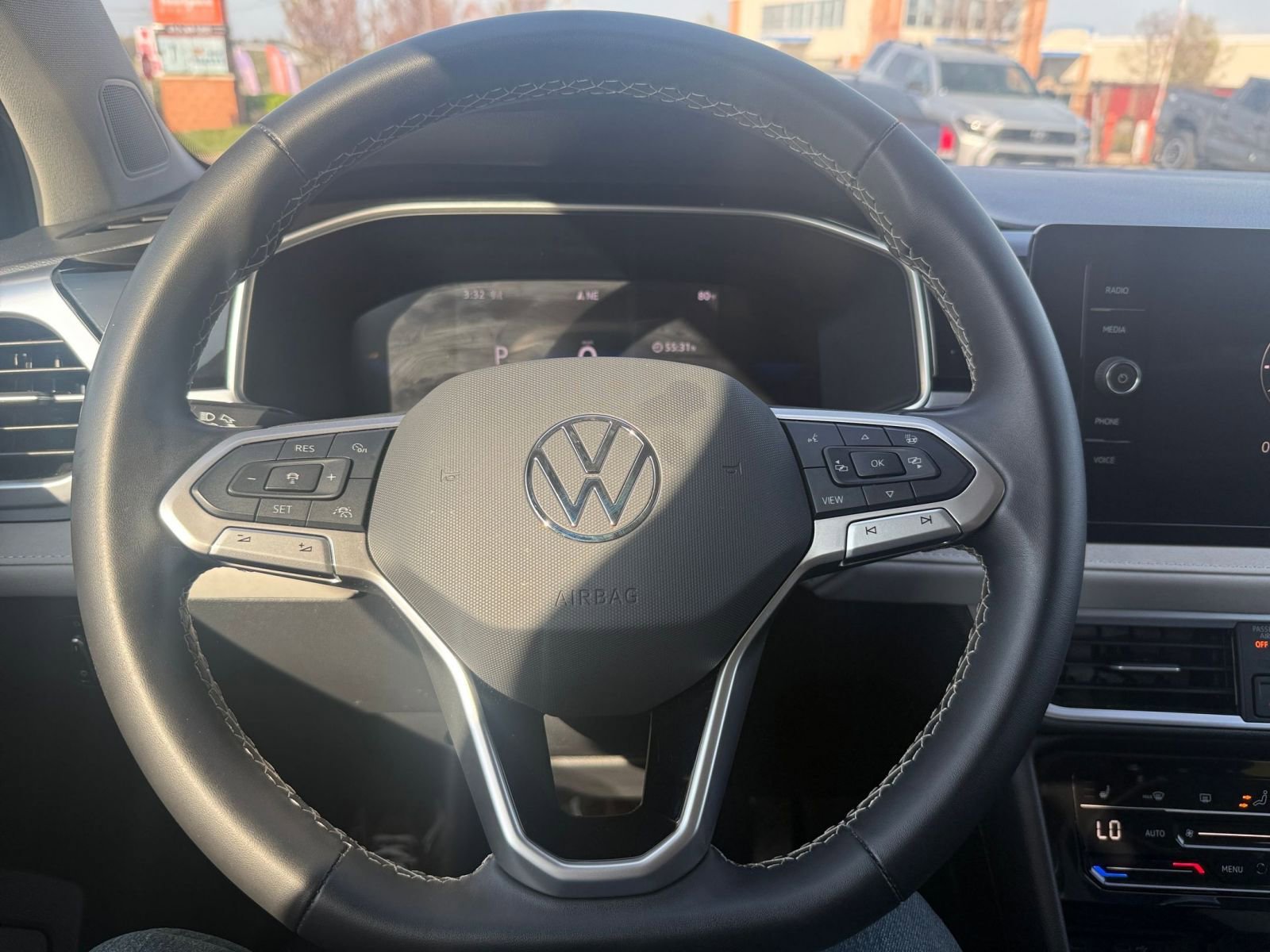 Thumbnail: 2025 Volkswagen Taos - 29