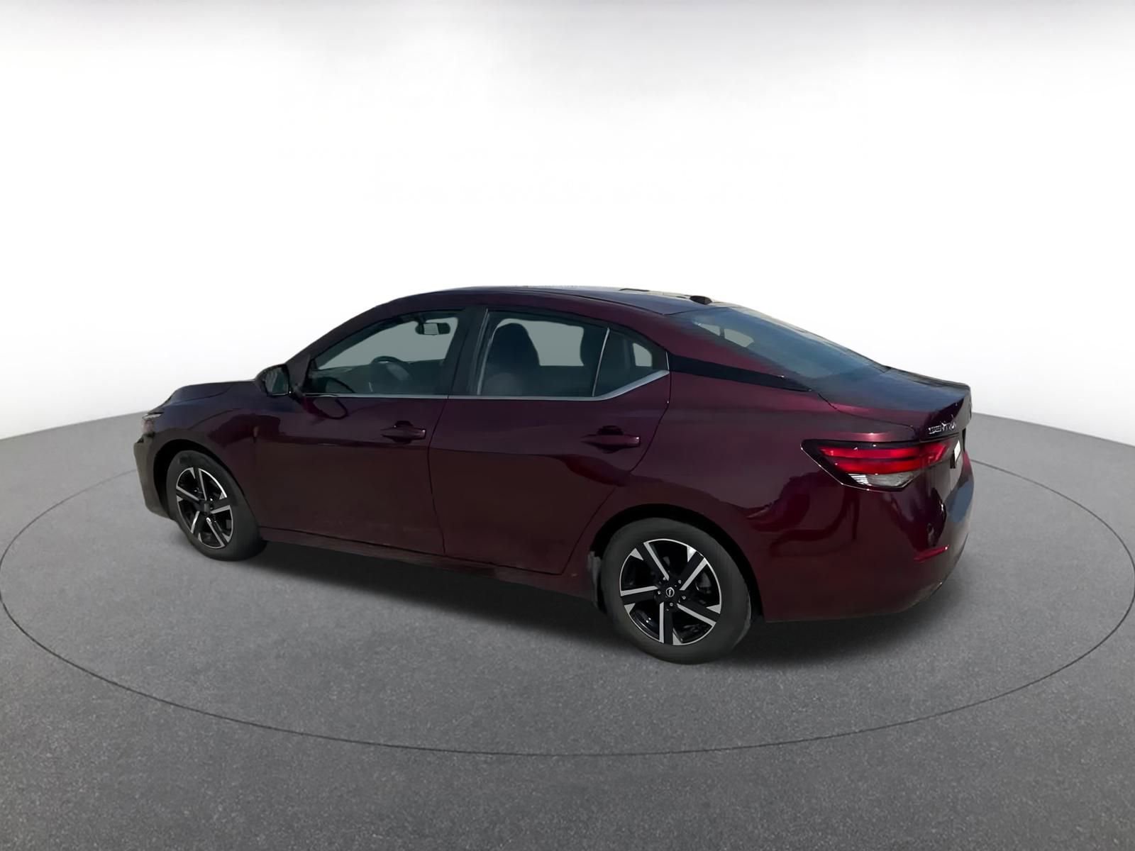 Thumbnail: 2024 Nissan Sentra - 10