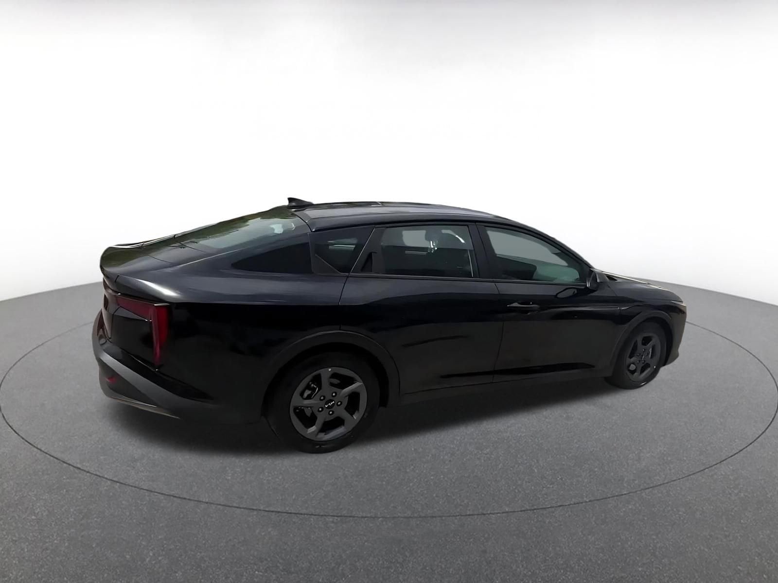 Thumbnail: 2025 Kia K4 - 14