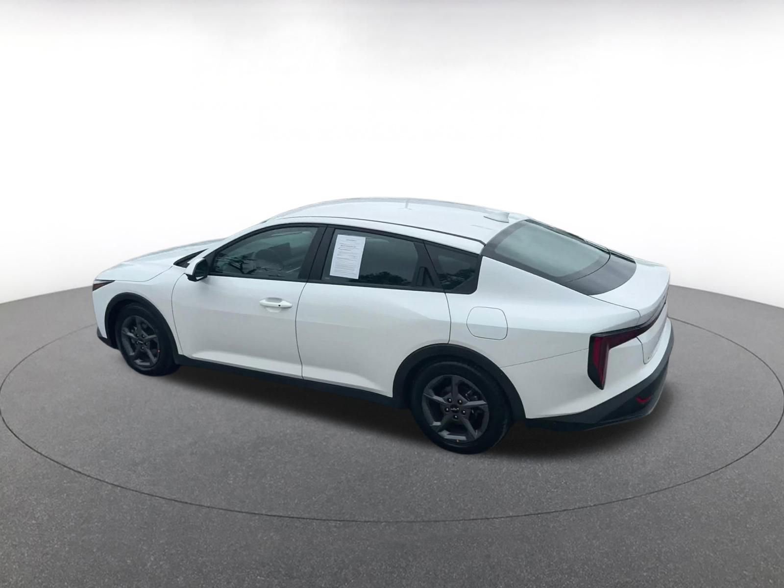 Thumbnail: 2025 Kia K4 - 10