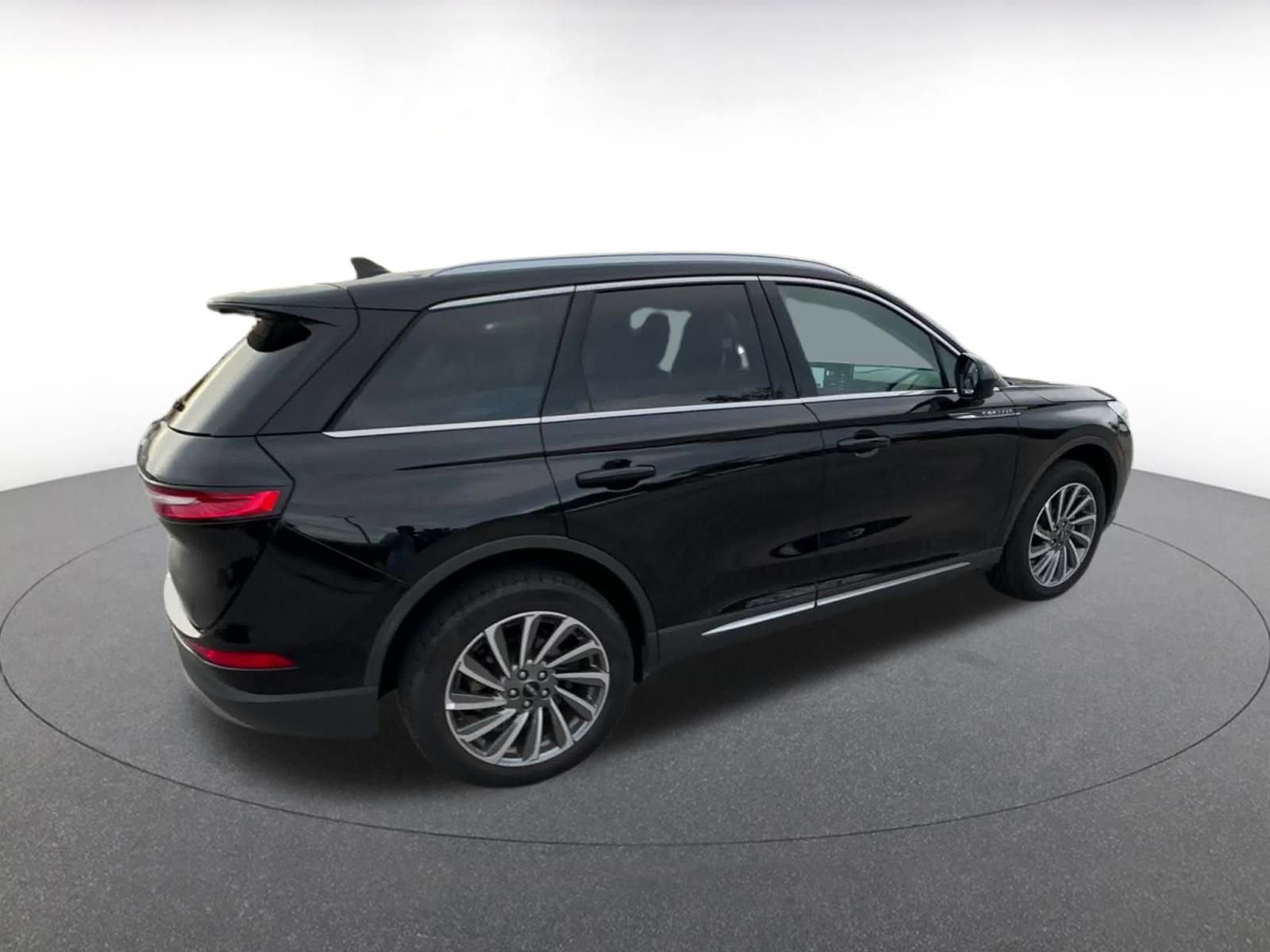 Thumbnail: 2024 Lincoln Corsair - 15