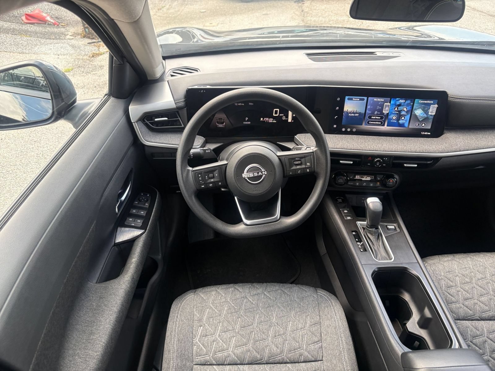 Thumbnail: 2026 Nissan Kicks - 24