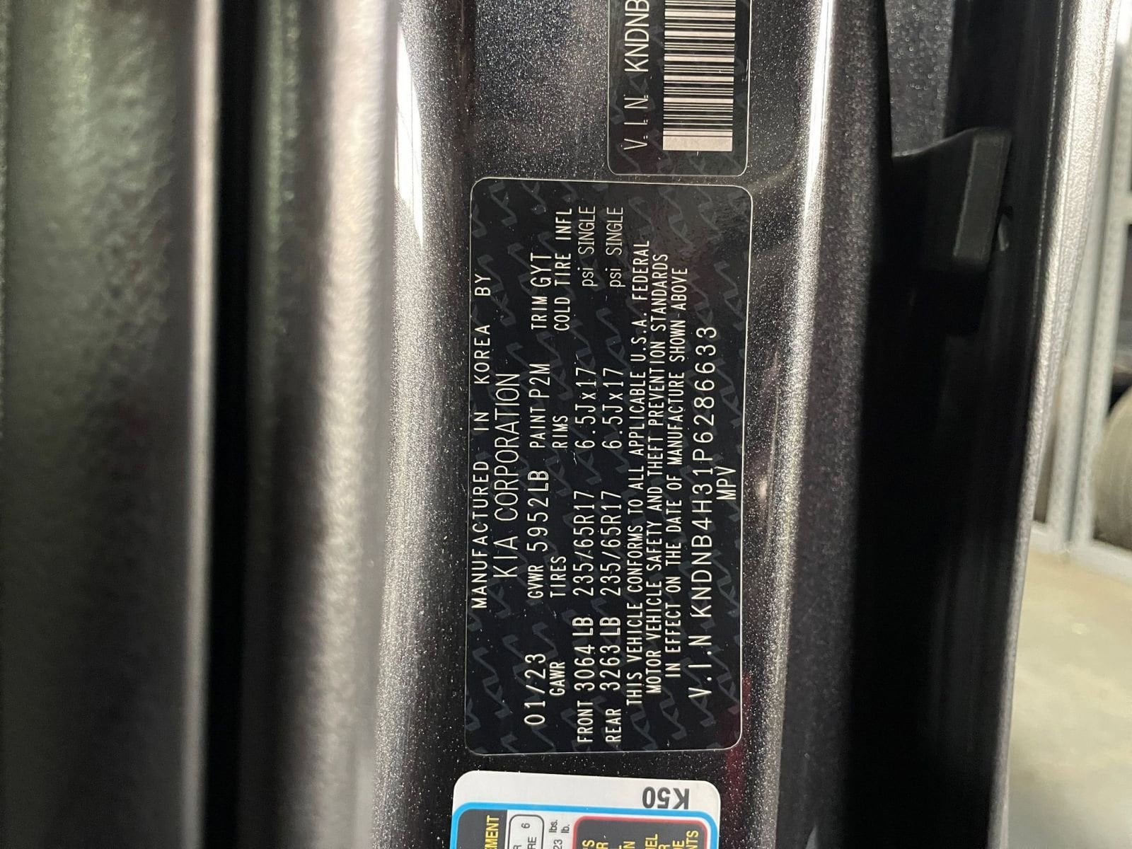 Thumbnail: 2023 Kia Carnival - 29