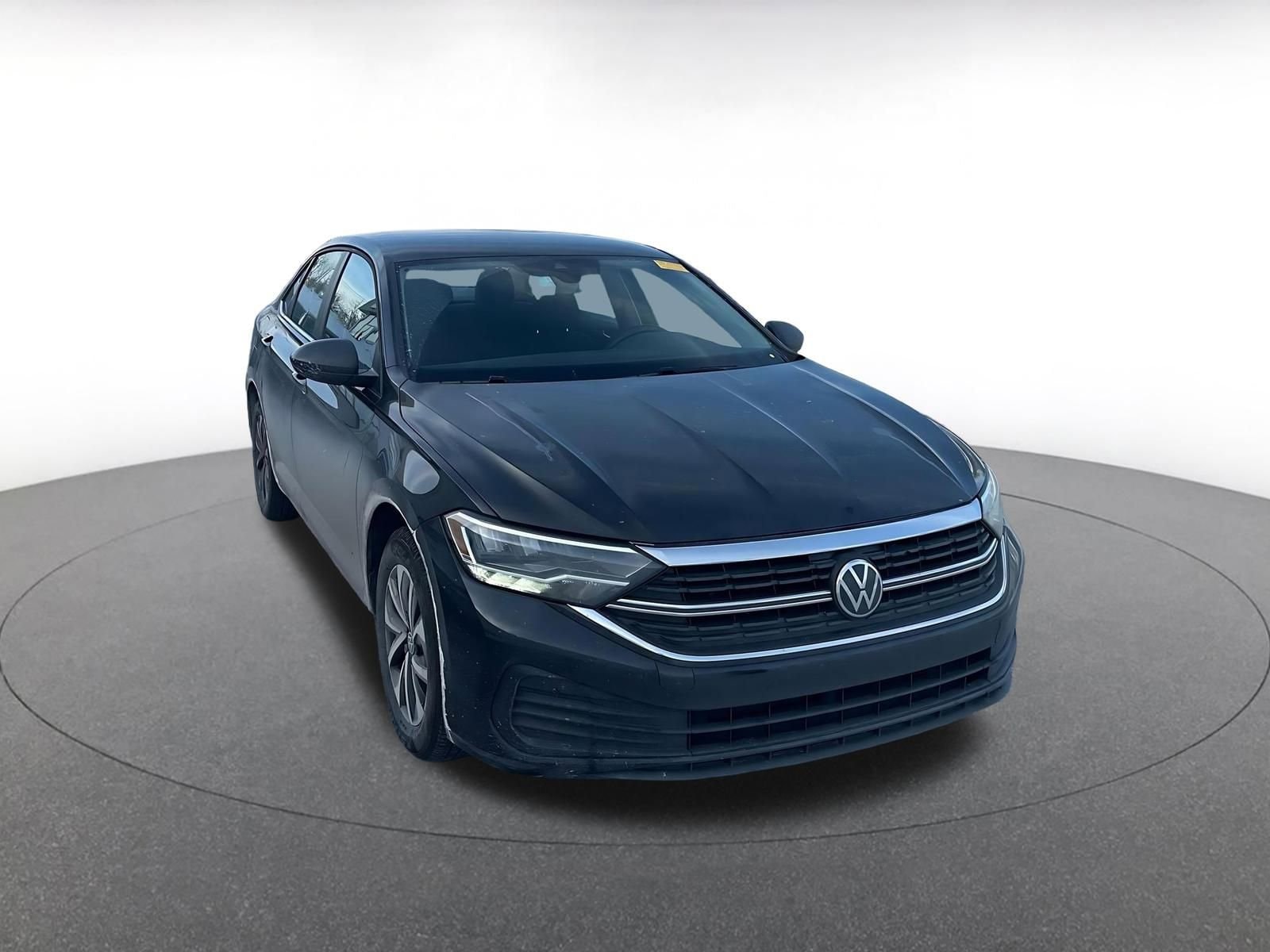 Thumbnail: 2024 Volkswagen Jetta - 1