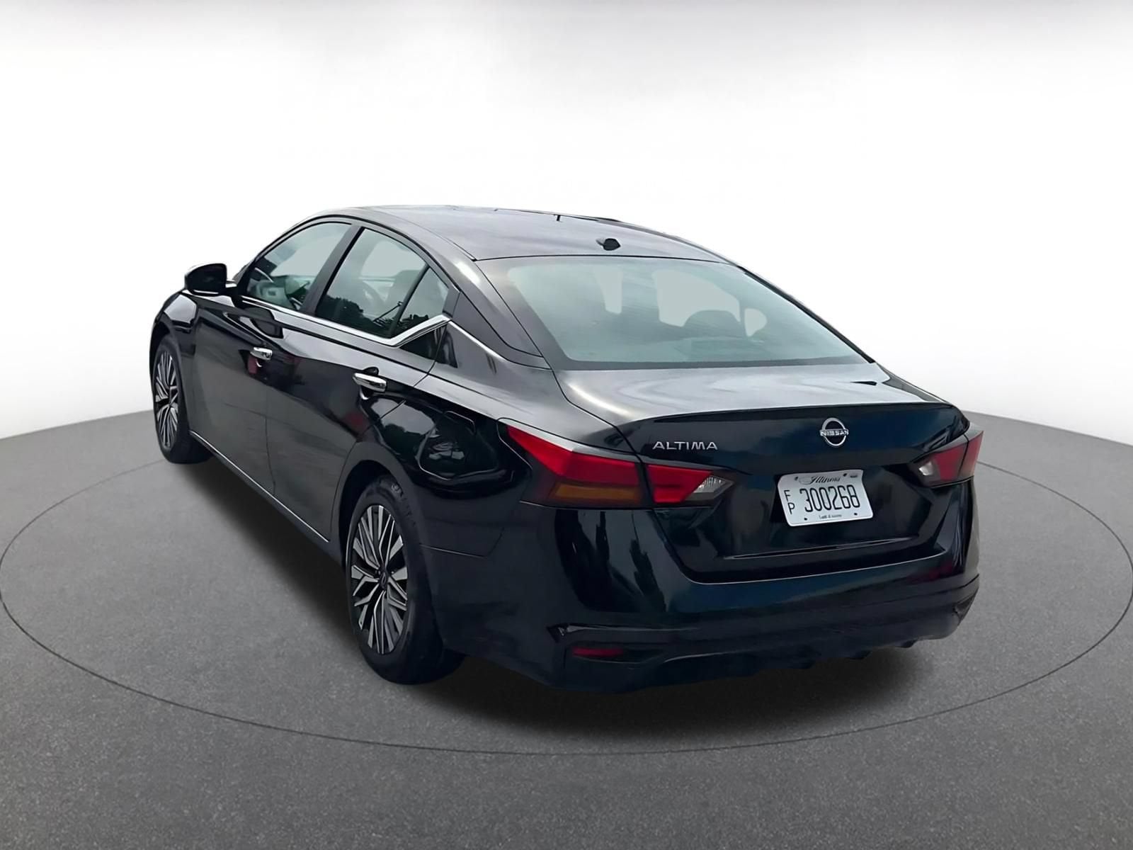 Thumbnail: 2025 Nissan Altima - 10