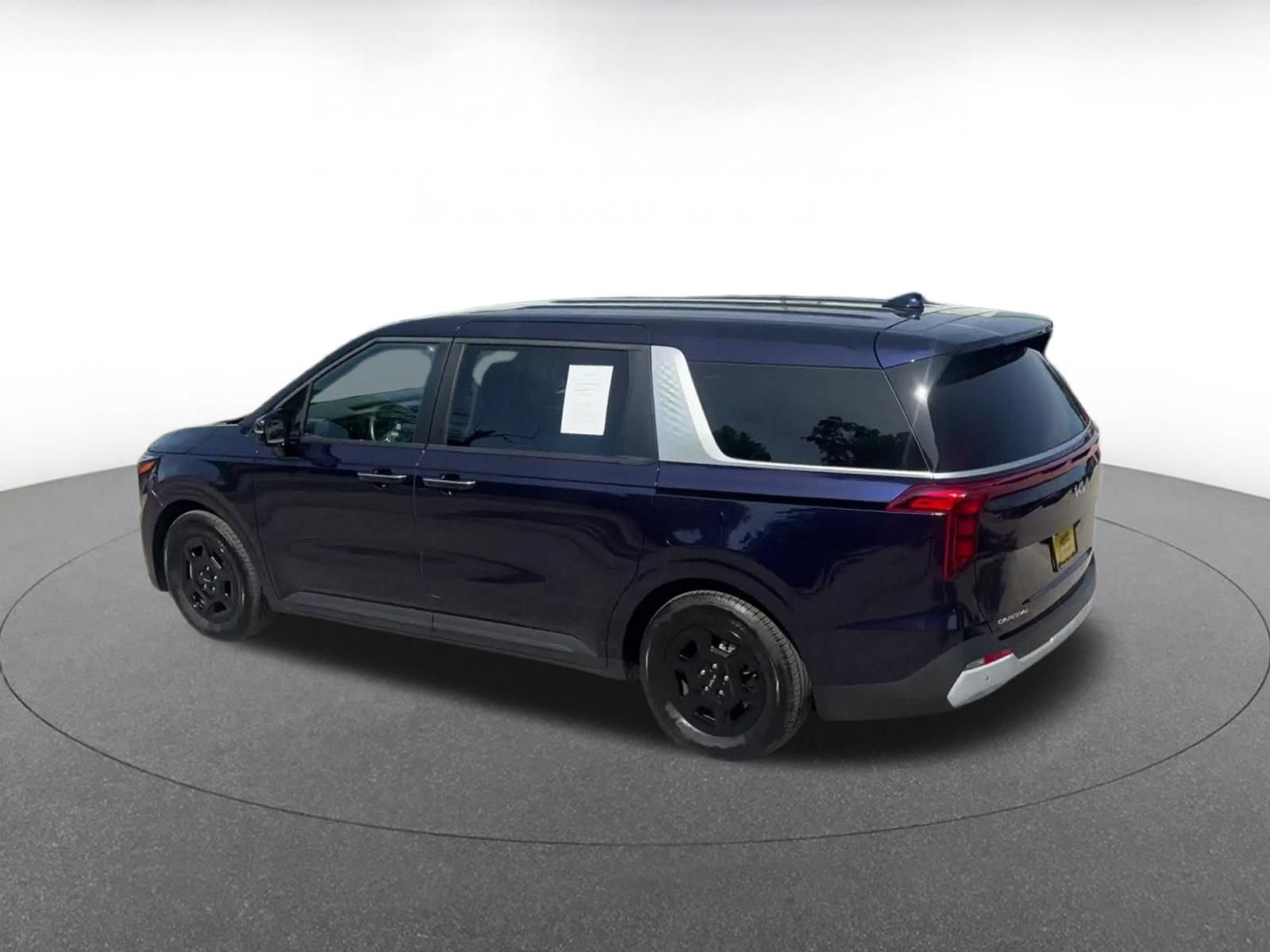 Thumbnail: 2026 Kia Carnival - 8