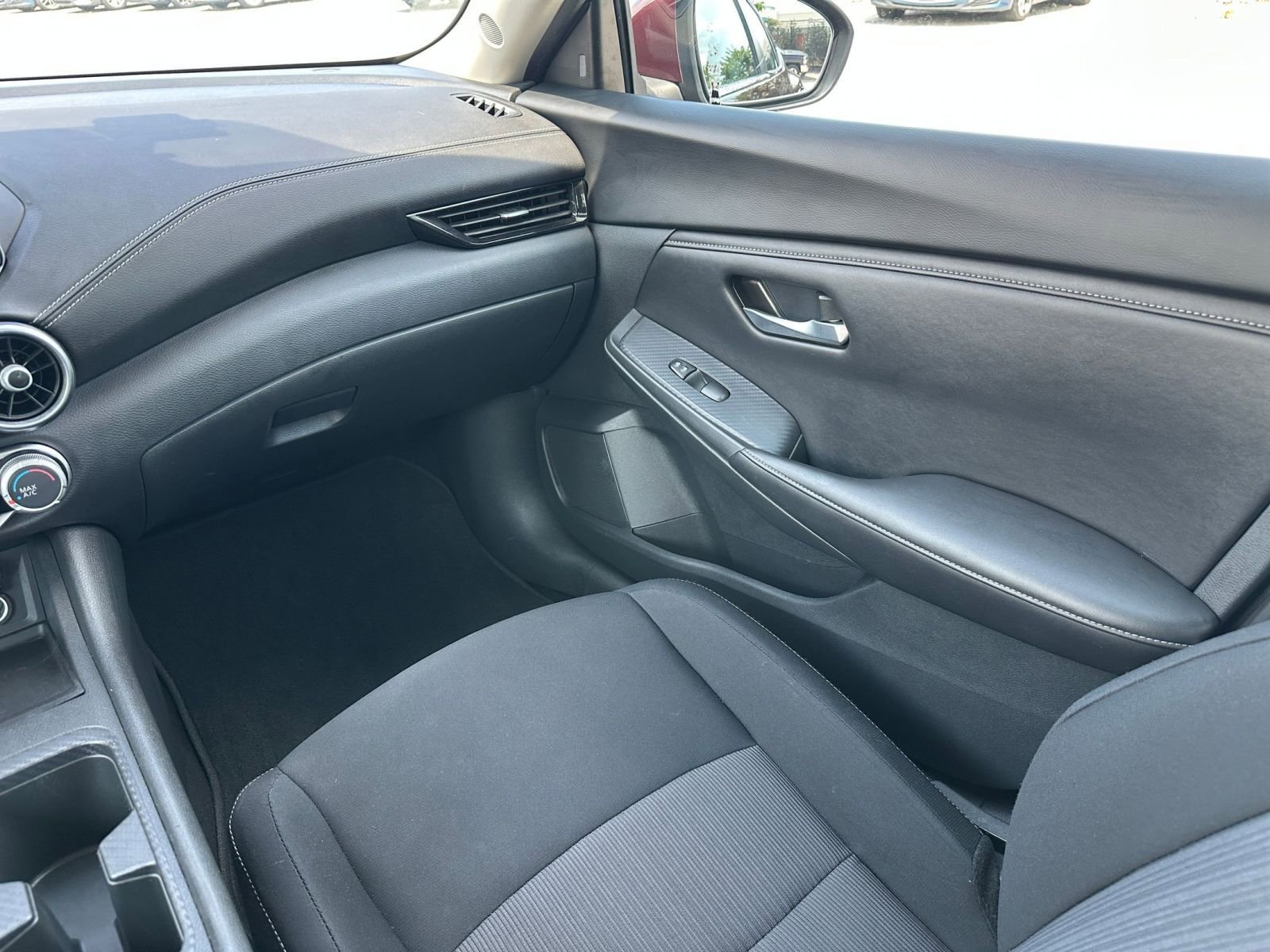 Thumbnail: 2024 Nissan Sentra - 33