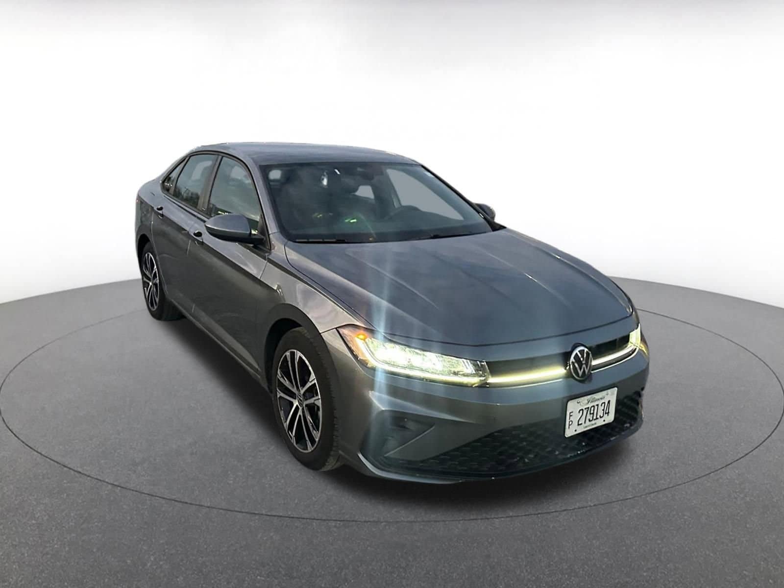 Thumbnail: 2025 Volkswagen Jetta - 1