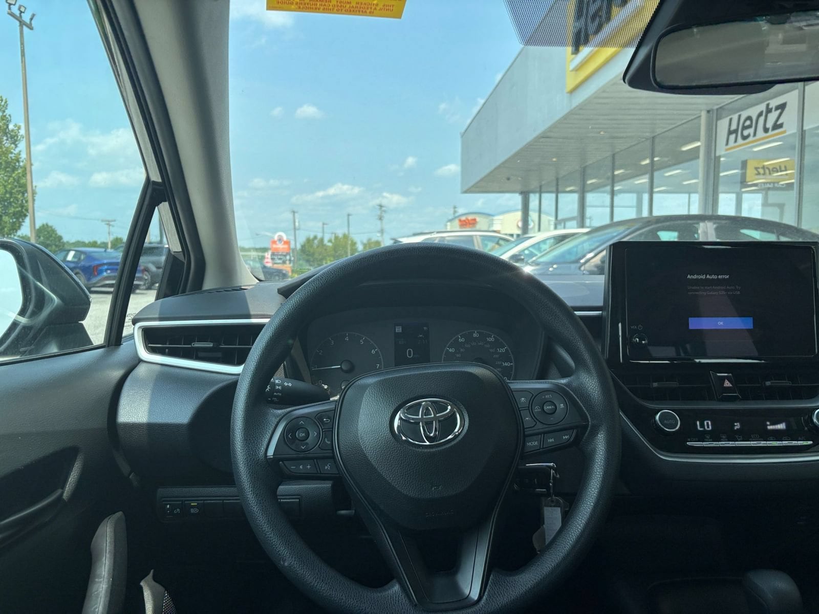 Thumbnail: 2025 Toyota Corolla - 32