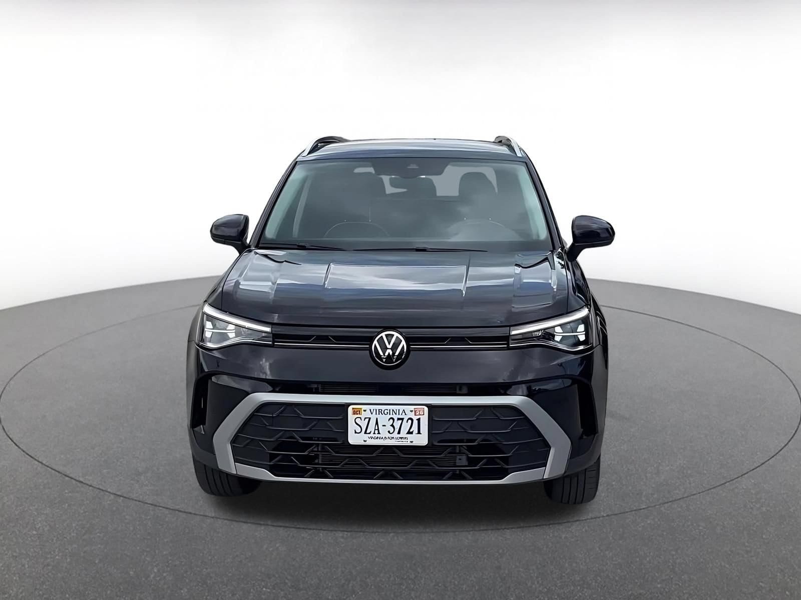 Thumbnail: 2026 Volkswagen Taos - 4
