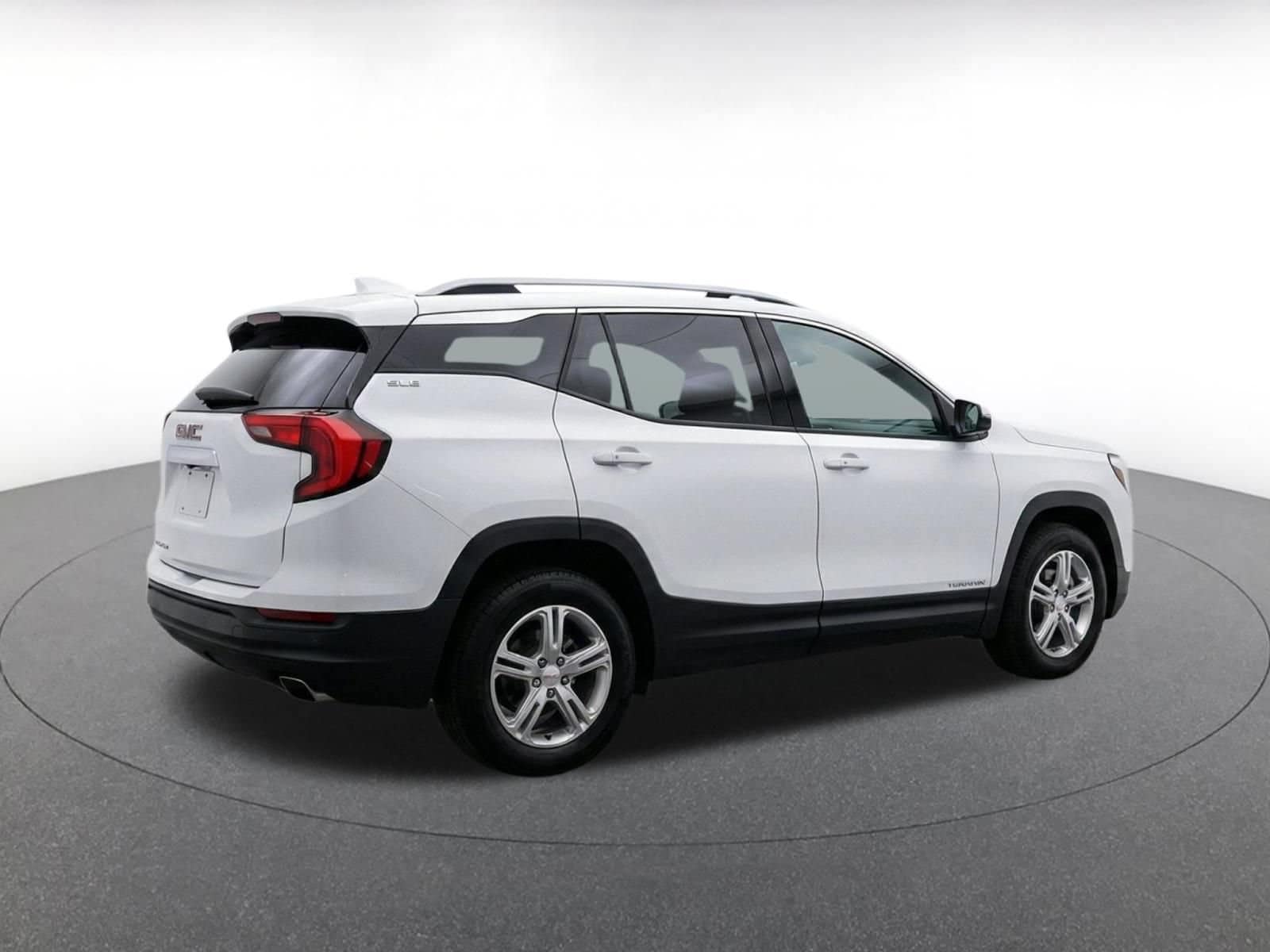 Thumbnail: 2024 GMC Terrain - 8
