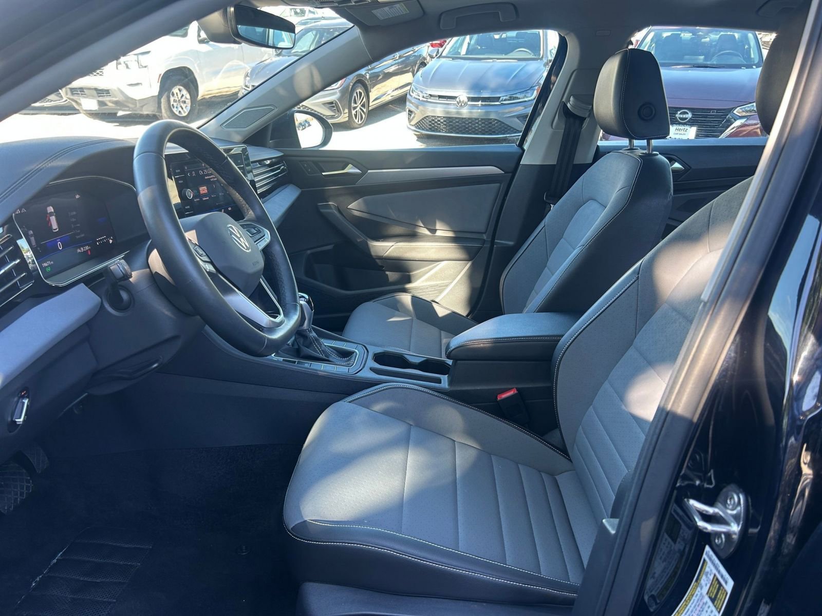 Thumbnail: 2025 Volkswagen Jetta - 25