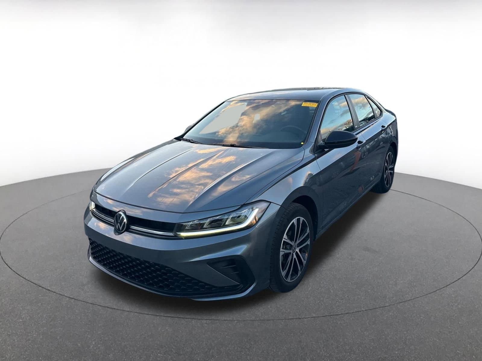 Thumbnail: 2025 Volkswagen Jetta - 2