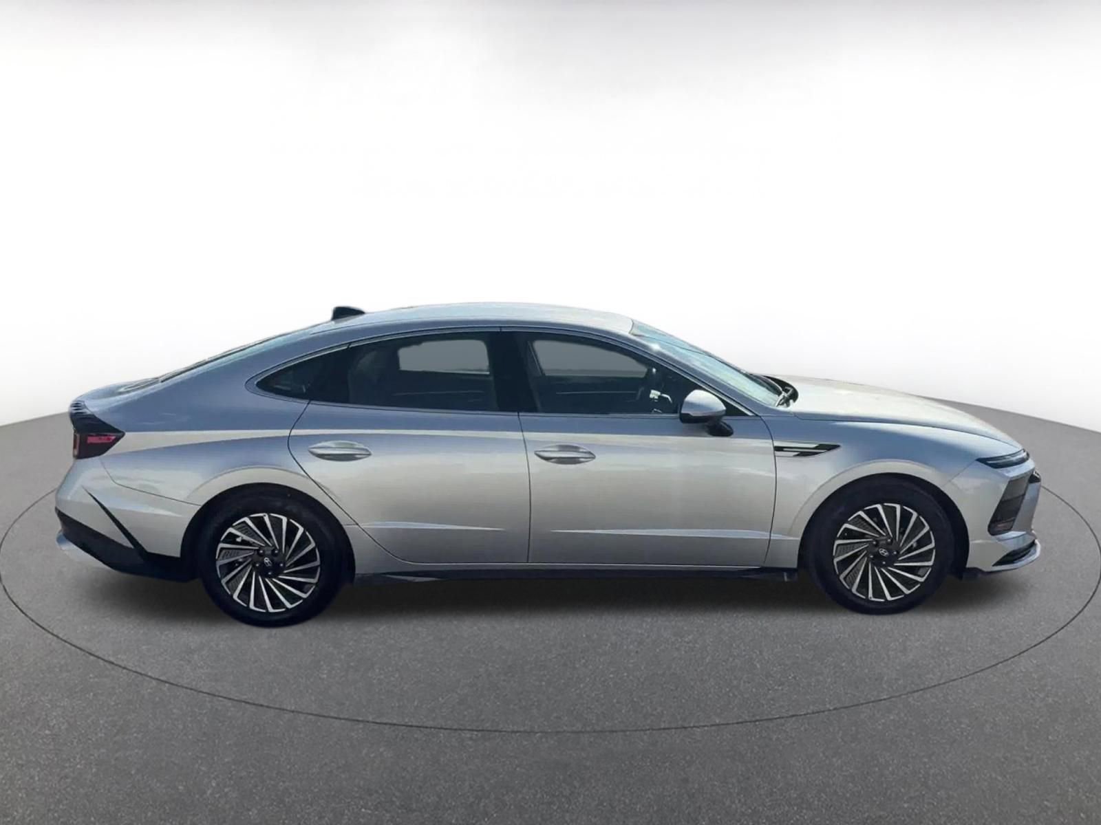 Thumbnail: 2025 Hyundai Sonata - 16