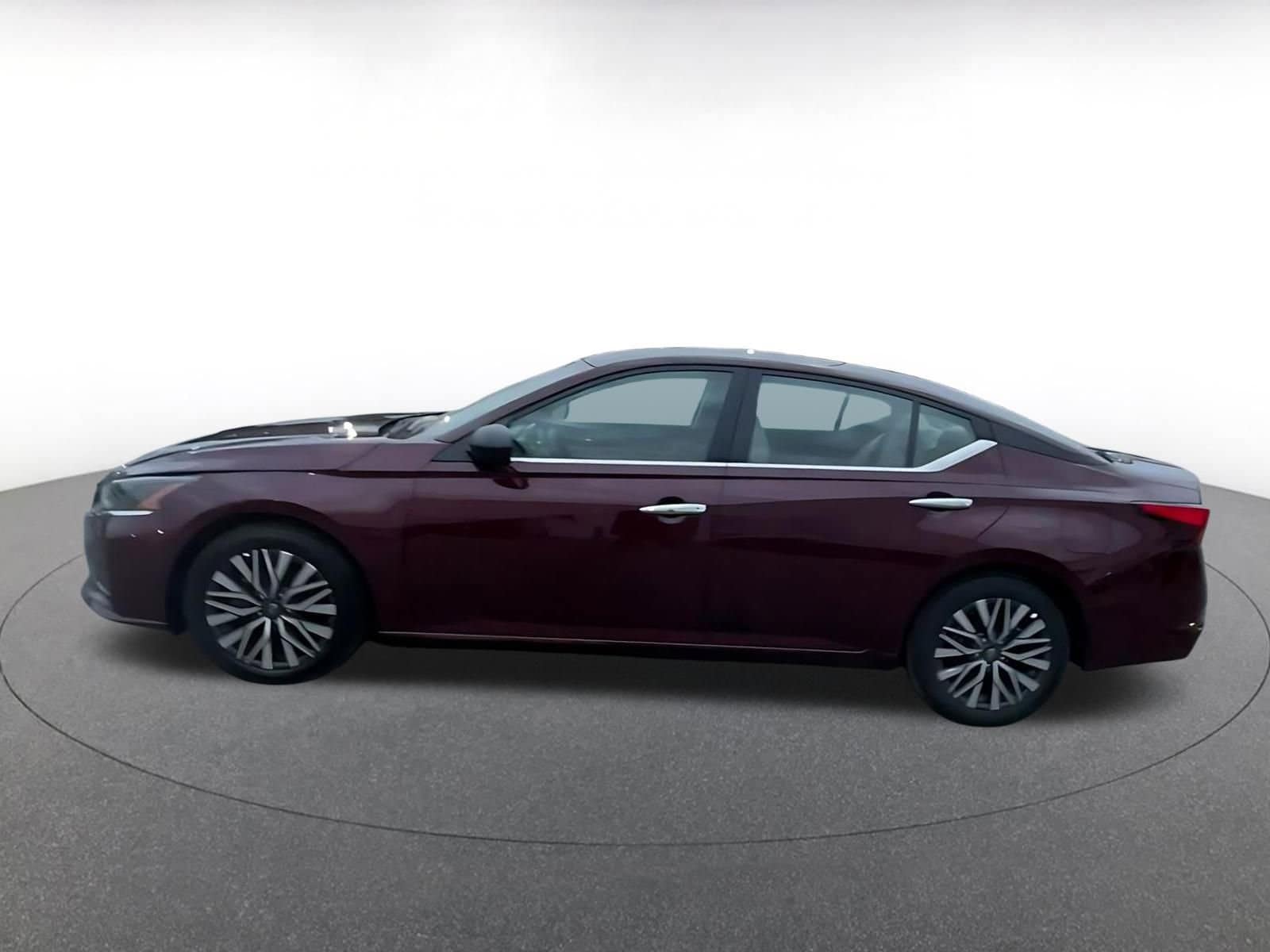 Thumbnail: 2025 Nissan Altima - 8