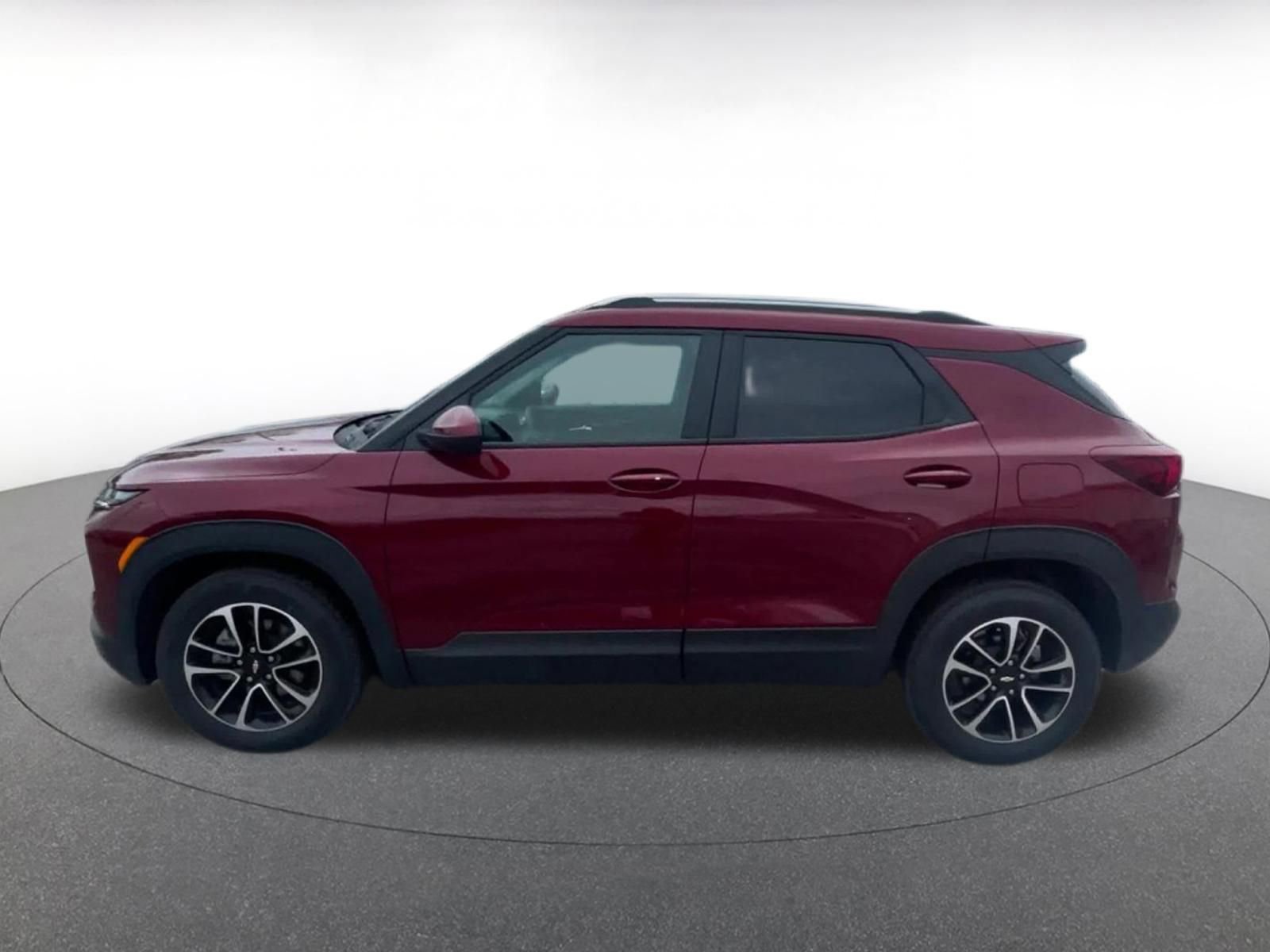 Thumbnail: 2025 Chevrolet TrailBlazer - 9