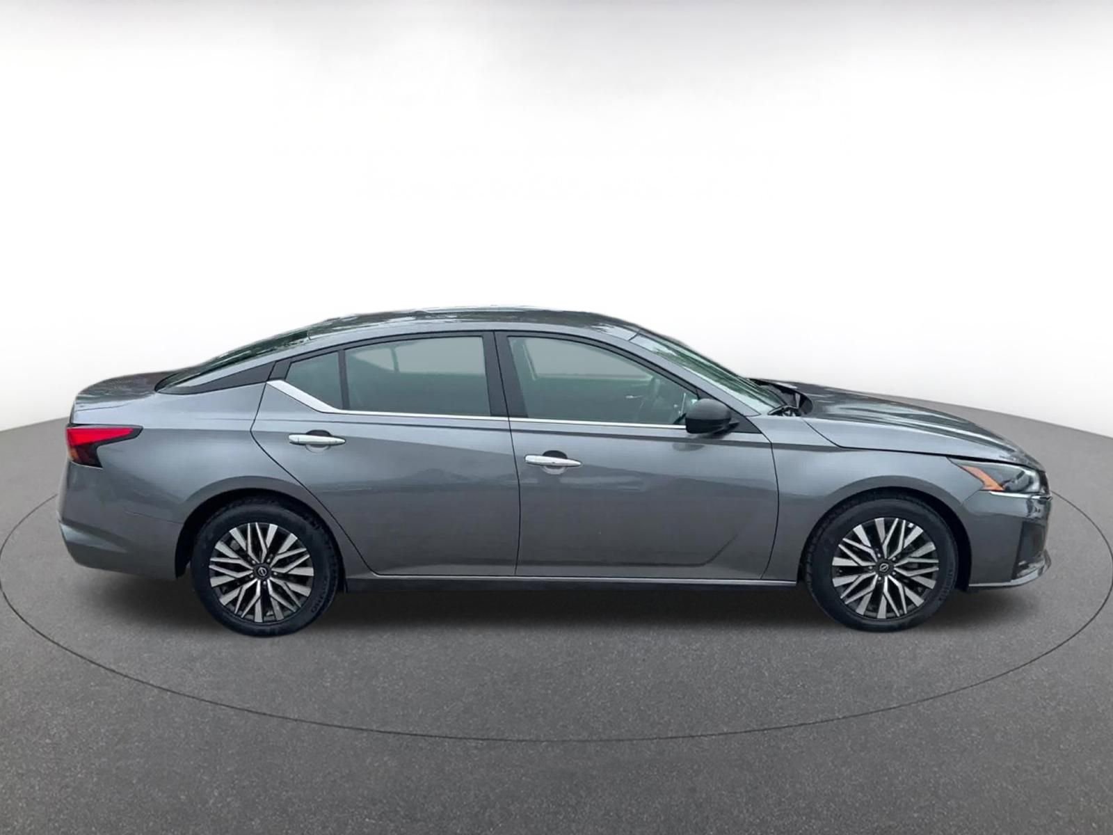 Thumbnail: 2025 Nissan Altima - 16