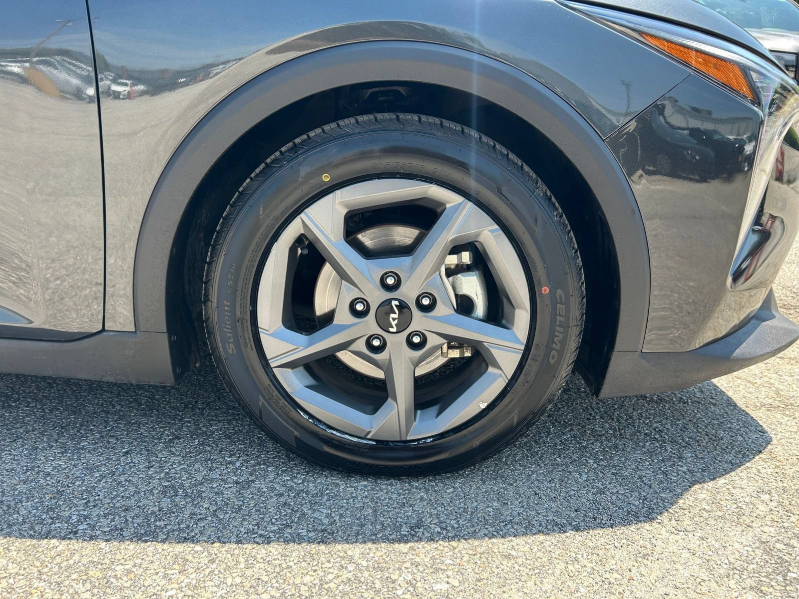 2025 Kia K4 LXS - Photo 23