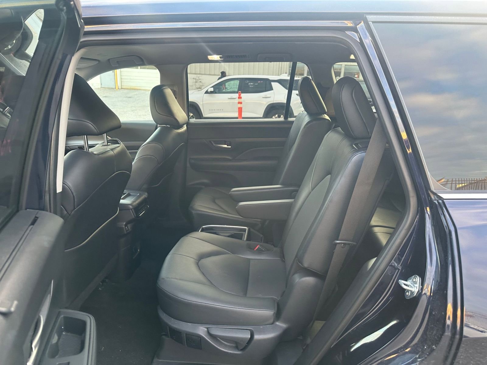 Thumbnail: 2025 Toyota Grand Highlander - 7