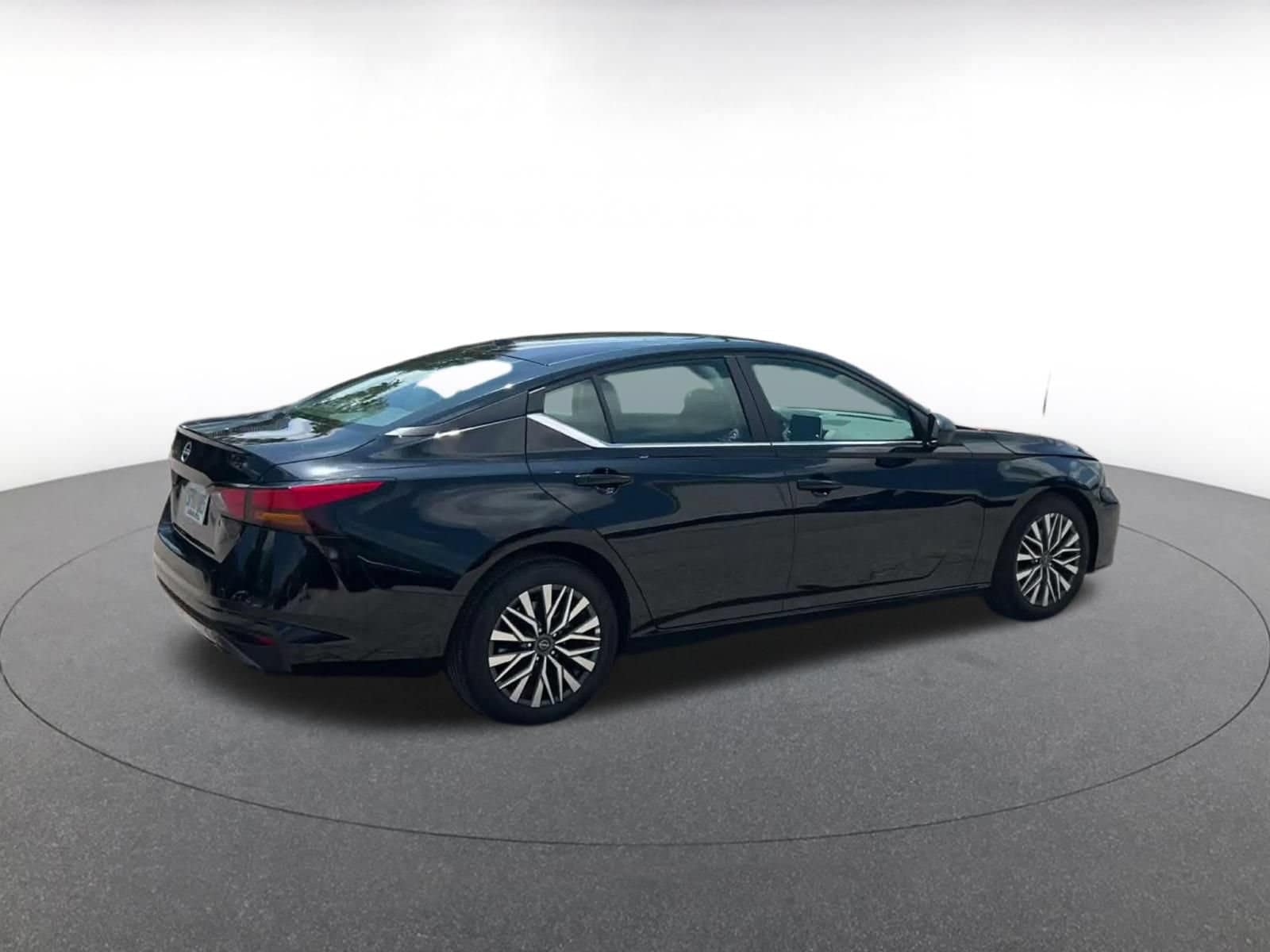 Thumbnail: 2026 Nissan Altima - 14