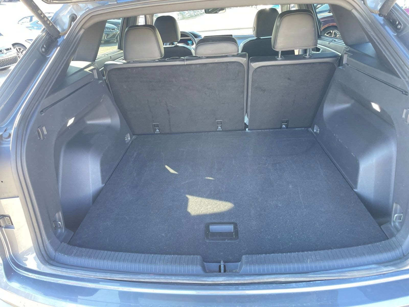 Thumbnail: 2025 Volkswagen Atlas - 31