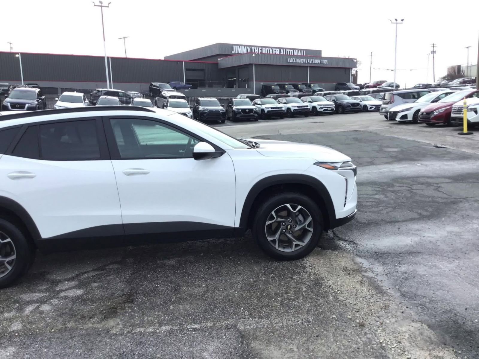 Thumbnail: 2025 Chevrolet Trax - 15