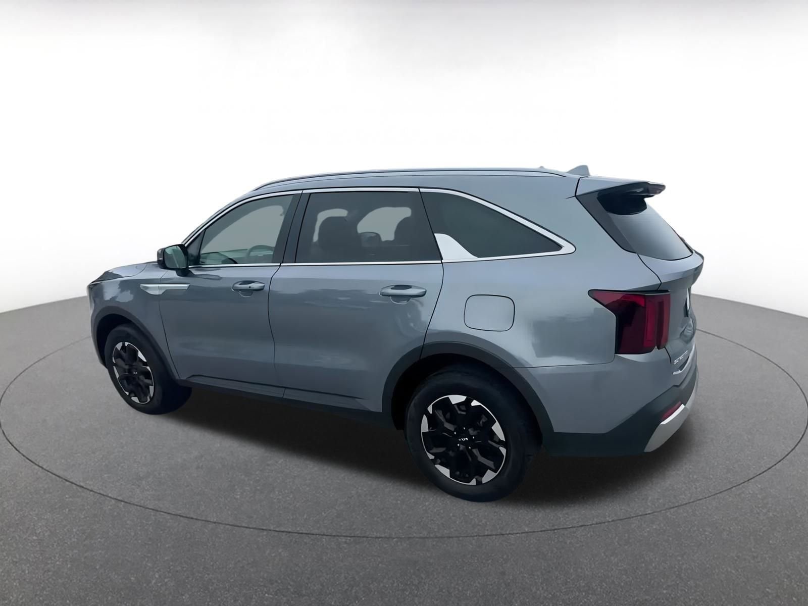 Thumbnail: 2024 Kia Sorento - 10