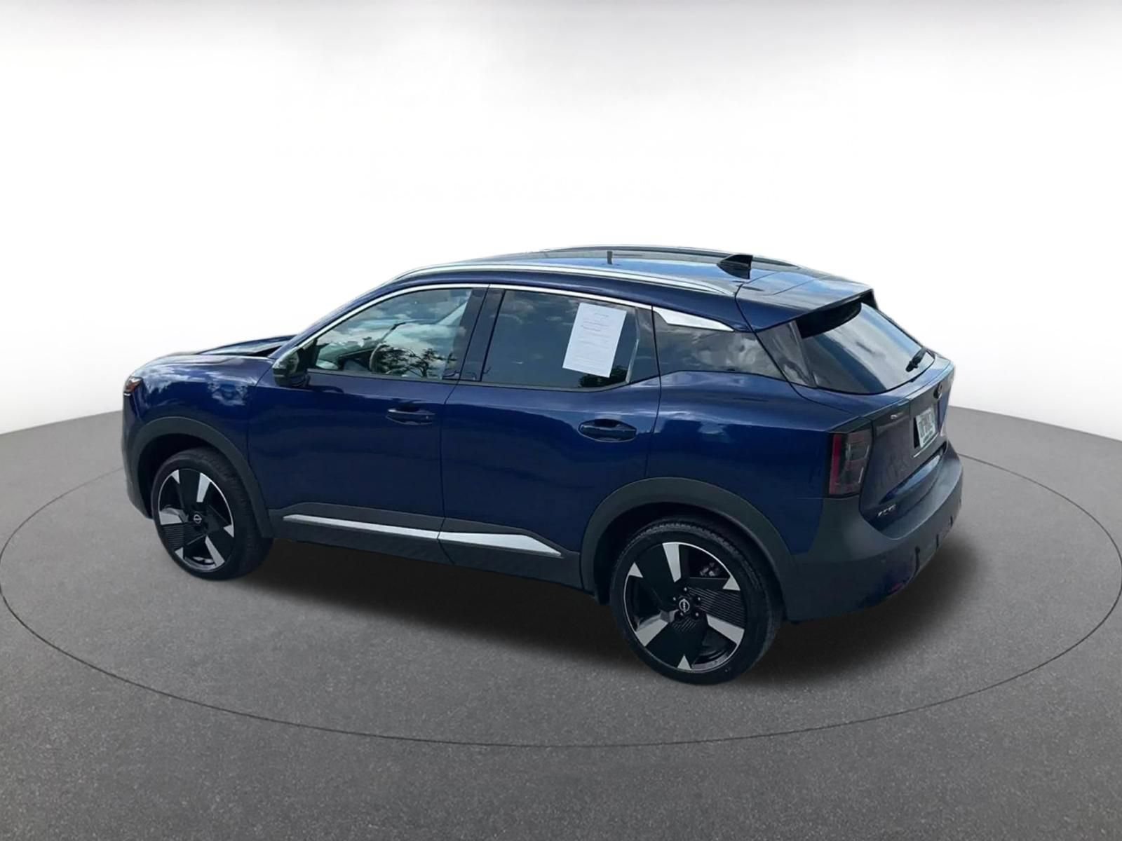 Thumbnail: 2026 Nissan Kicks - 8